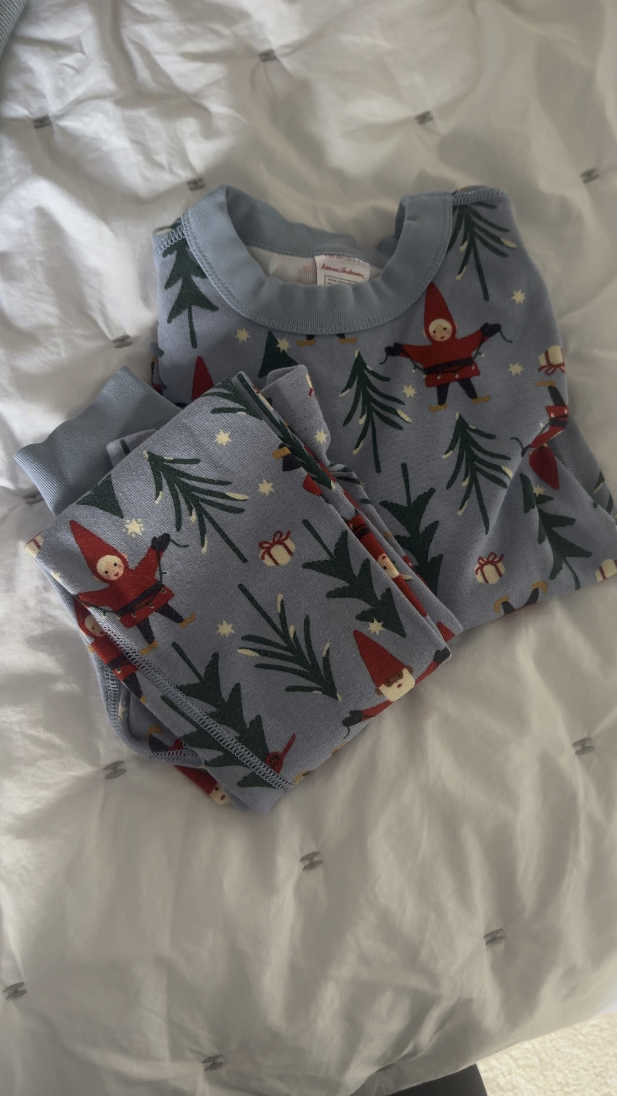 The absolute best Christmas pajamas on sale today for 40% off! 

#LTKGiftGuide #LTKKids #LTKCyberWeek