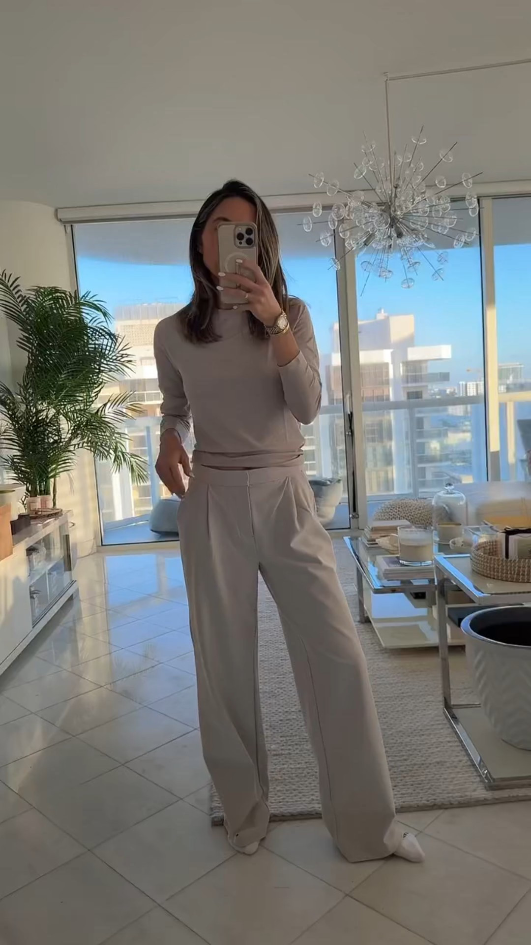 The perfect gift for the travel-lover!🤍 Vuori’s Elevation Trouser (seen here in Ecru Heather) + the Long Sleeve Pose Crew. Wearing a size small in both!

#LTKHoliday #LTKGiftGuide #LTKootd