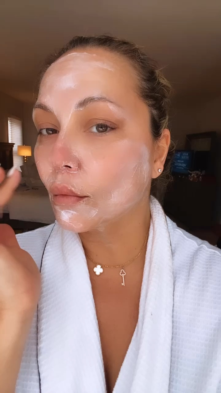 FAV MASK FOR DRY SKIN/WINTER MONTHS ✨

#LTKover40 #LTKMostLoved #LTKbeauty