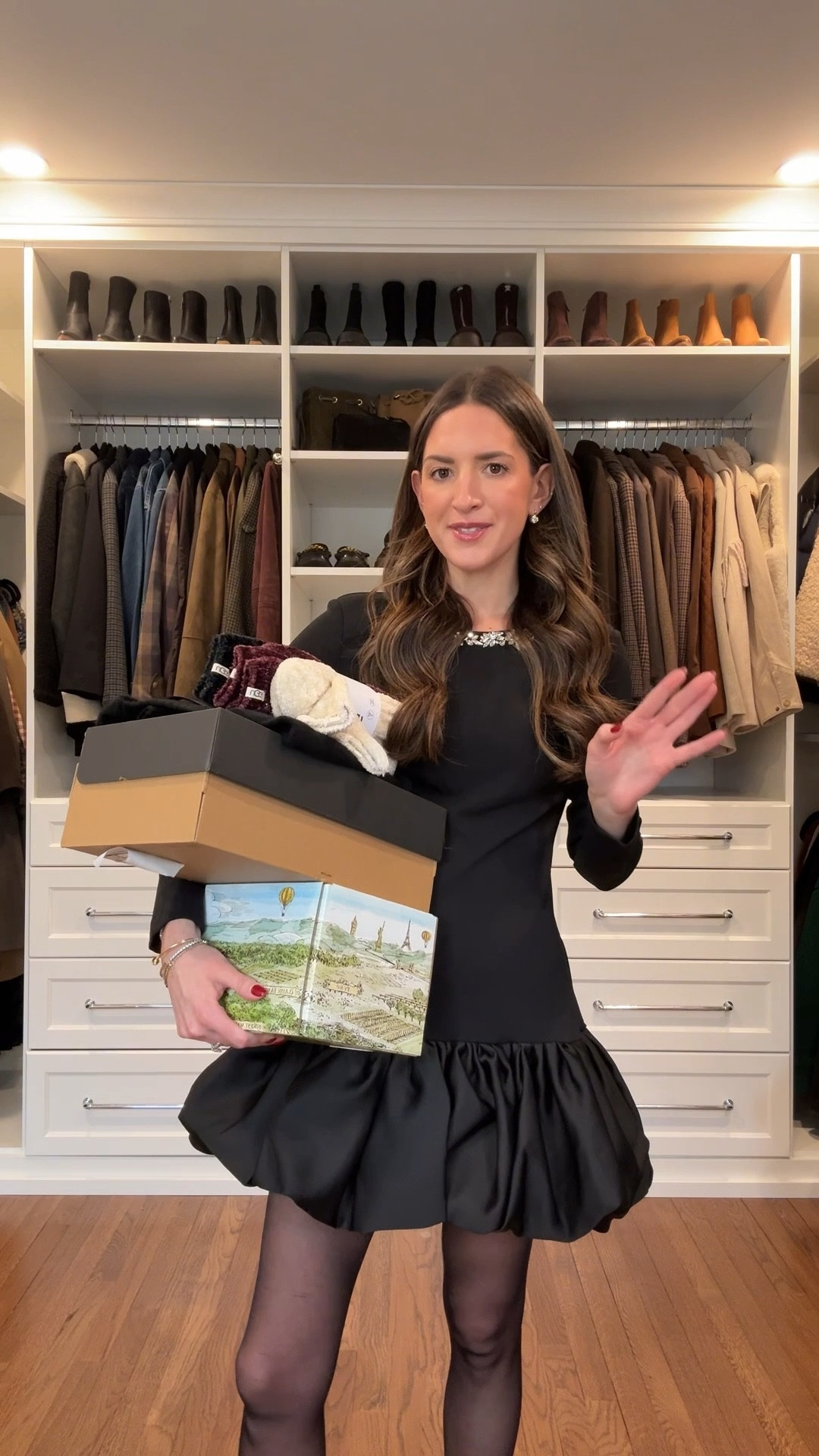 It’s crunch time for last-minute holiday gifts🎁 @bloomingdales truly has something for everyone on your list! #bloomingdales #ad 

Gifts for him
Gifts for her 
Gift guide 

#LTKGiftGuide #LTKSeasonal #LTKHoliday