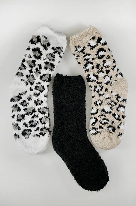 Snow Leopard Fuzzy Socks | Amaryllis Apparel