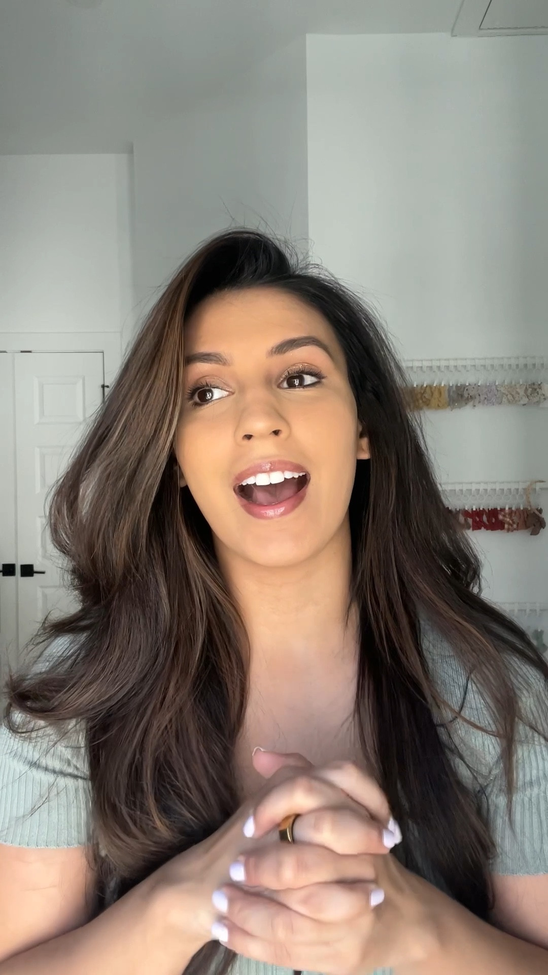  #AD Have you tried the famous “L” blush hack? Okay, I had to try it! I used the cream blush from @milanicosmetics in the shade “nude kiss” and im obsessed with it. Grabbed it from @target #GRWMilani #milanicosmetics #blushlayering #Target #TargetPartner