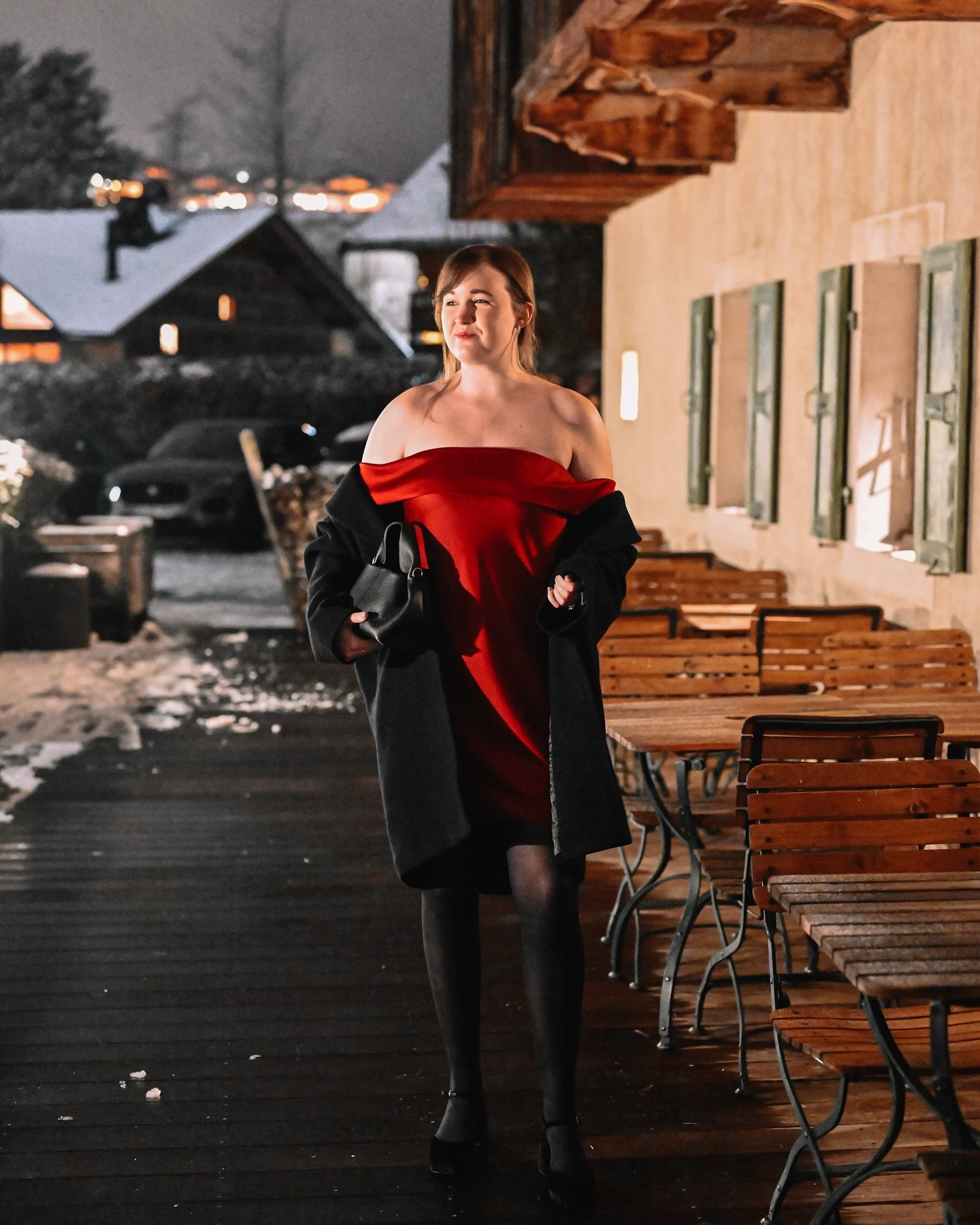 my favorite dinner look from our Europe trip, and it’s perfect for Valentine’s Day! ❤️ link to shop in bio!