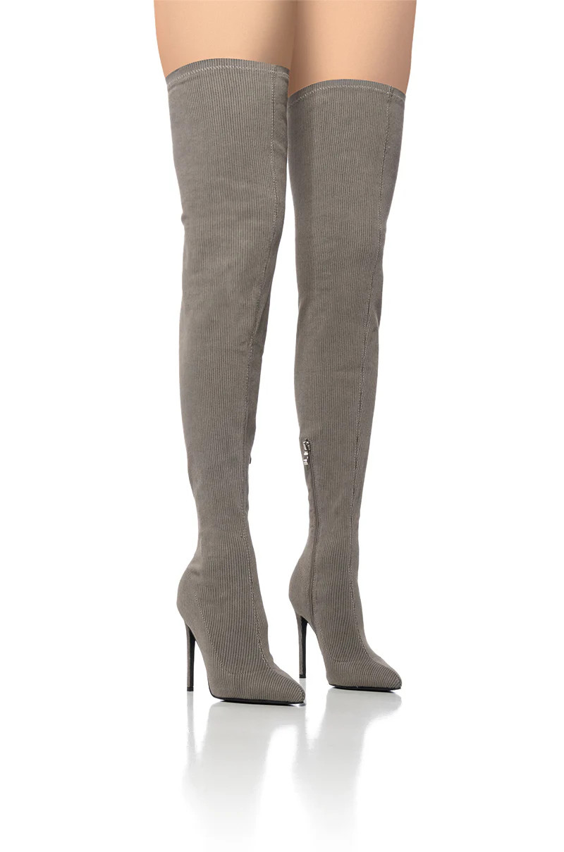 AZALEA WANG STAR GIRL BROWN RIBBED BOOT | AKIRA