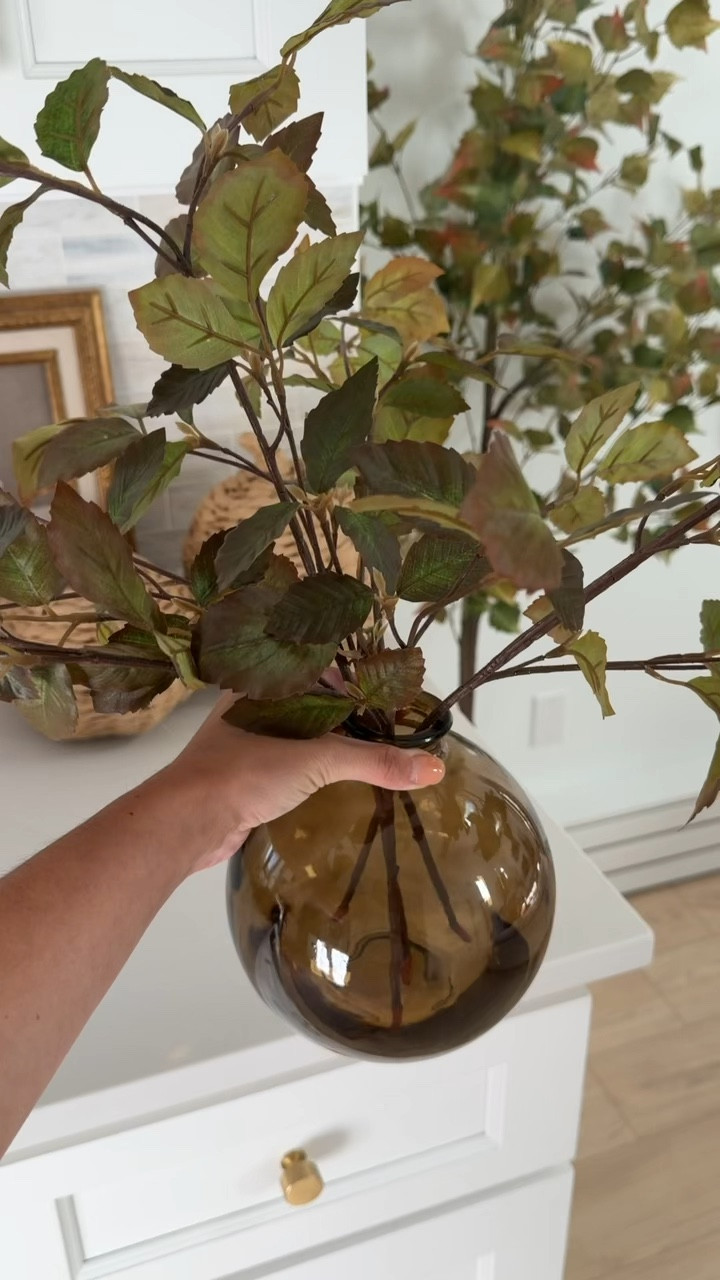 Hearth & Hand fall collection is out & 20% off ends tonight! I love this XL turning leaf amber glass arrangement - the perfect table decor! 

#Targethome
#HearthandHand