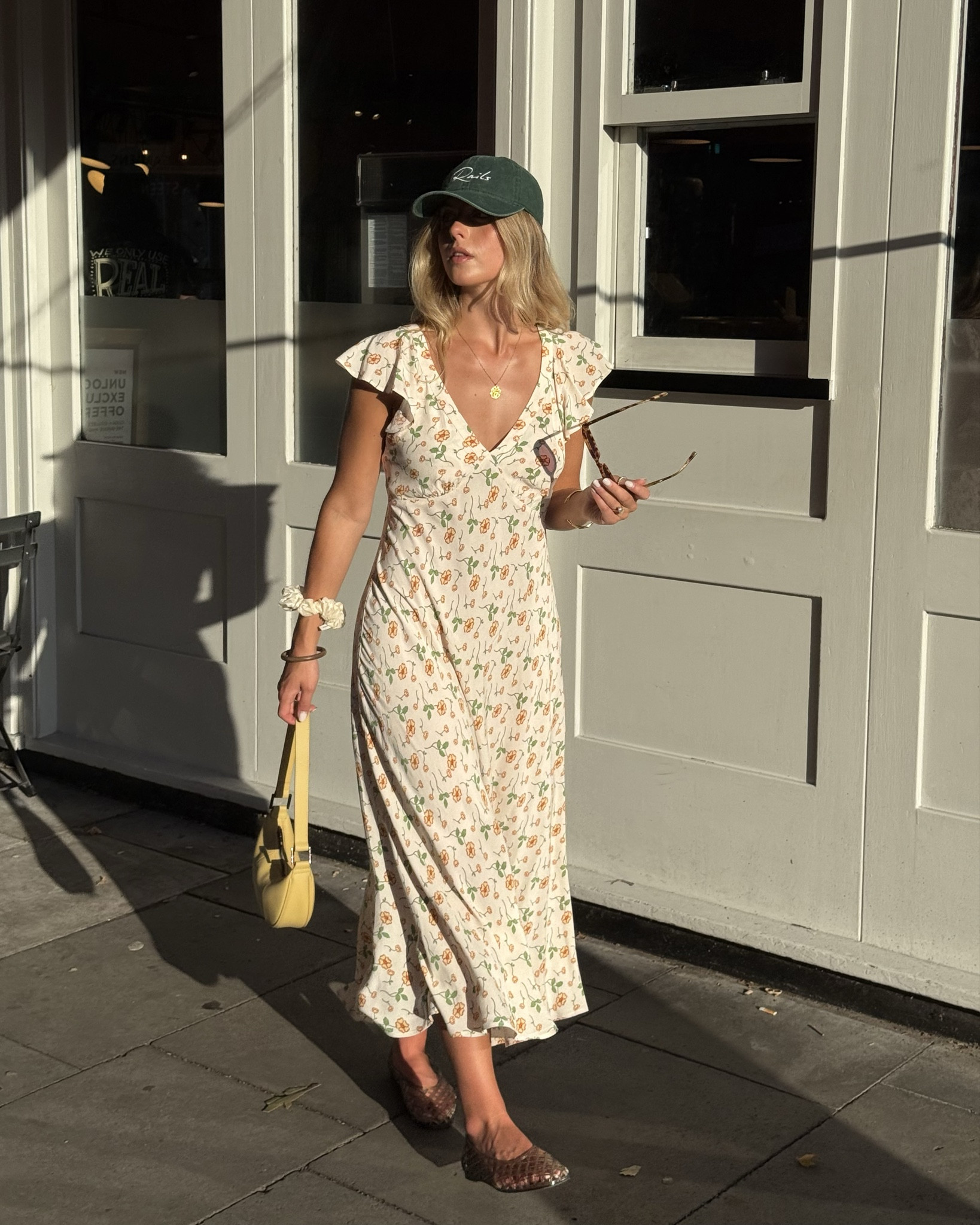 Pretty dresses with caps and flats 👌🏼

Dôen dupe,
Jelly shoes,
Baguette bag,
Green cap 

#LTKsummer #LTKuk #LTKdatenight