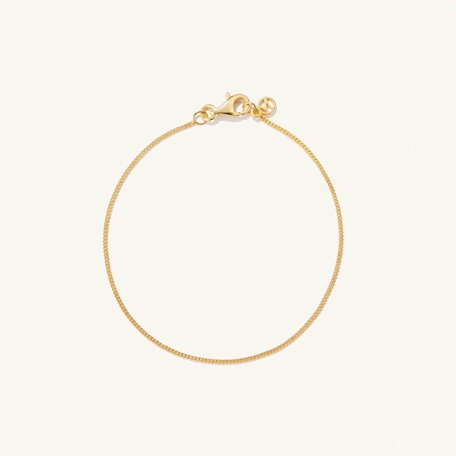 Baby Curb Chain Bracelet - £128 | Mejuri (Global)