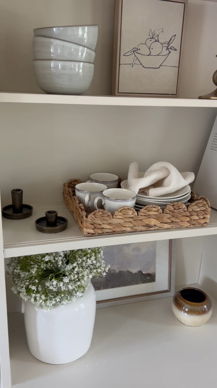 My recent home finds
Scalloped woven tray, wicker tray, marble candle holders, bathroom tray, console styling, bathroom finds, self decor, entry way decor

#LTKHome #LTKFindsUnder50 #LTKStyleTip