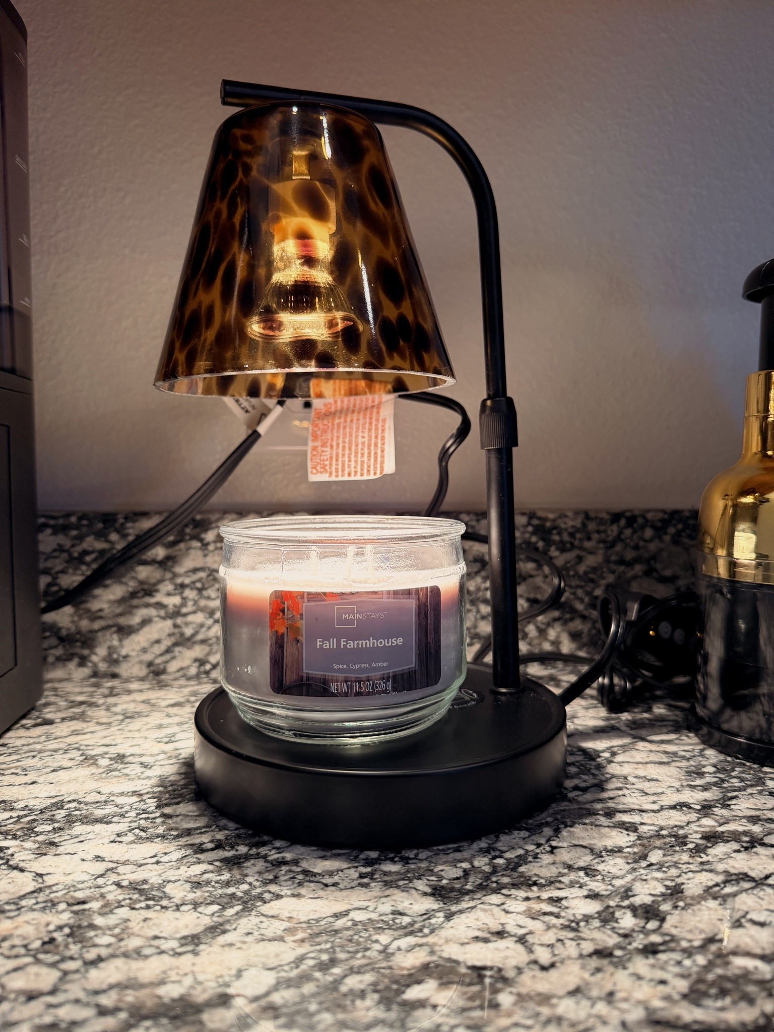 This candle warmer is what dreams are made of! Perfect for heating up those coming fall scents without the burning smell

#LTKHome #LTKSeasonal #LTKmorningroutine