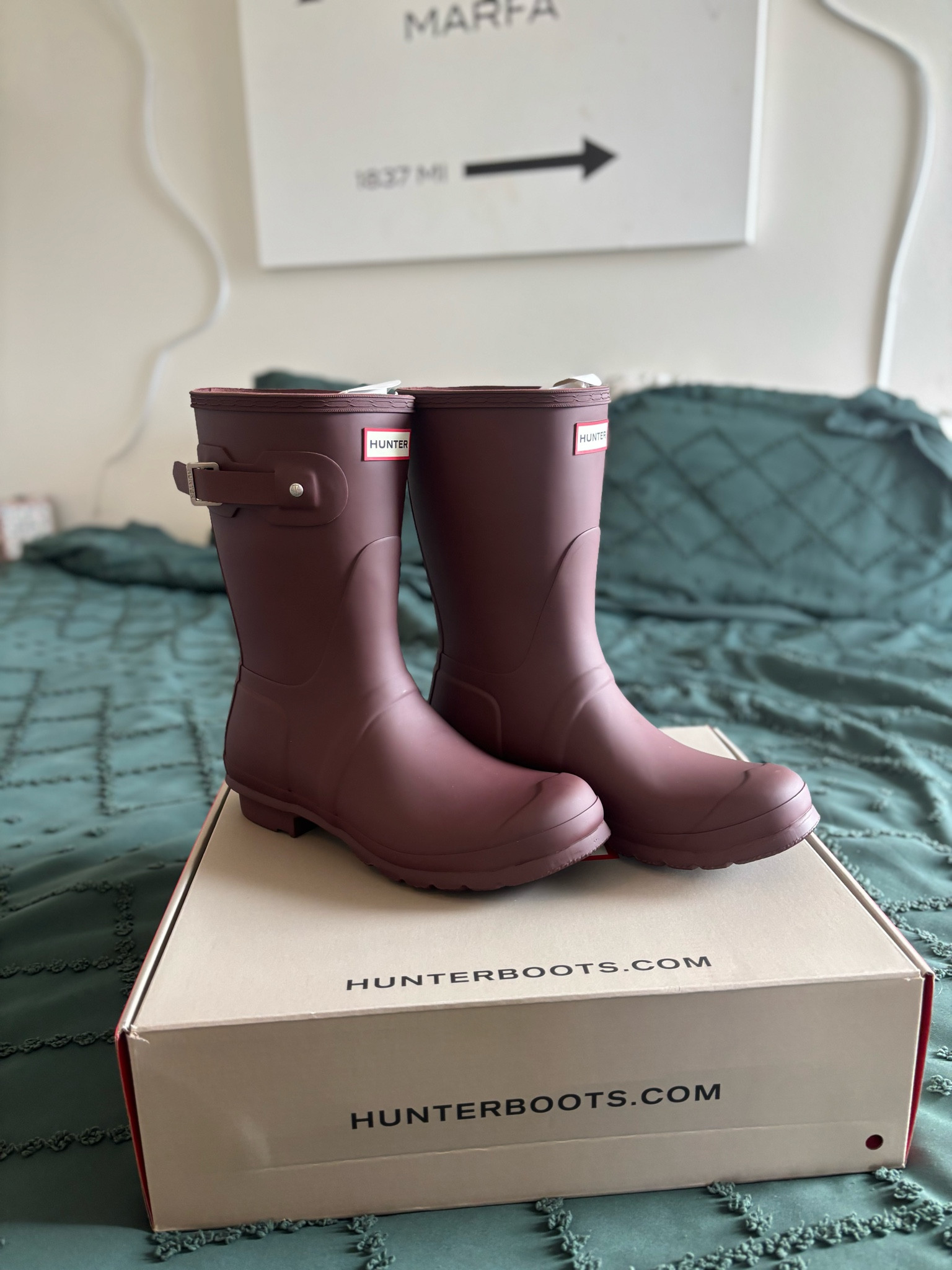 New rain boots ;)

#LTKSeasonal #LTKShoeCrush #LTKmomlife
