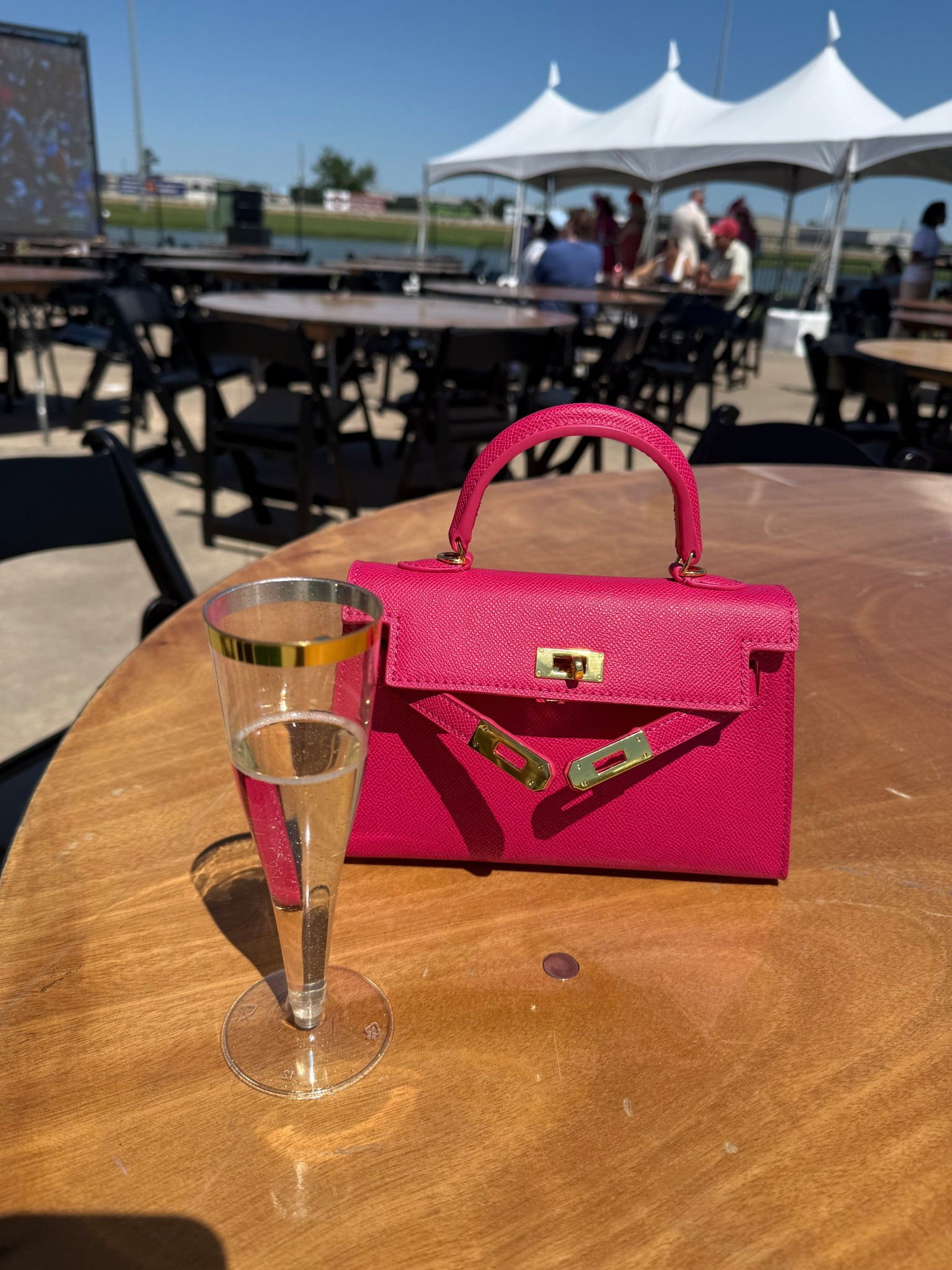 The perfect small purse! 💕

#LTKootd