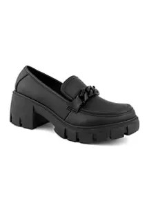 Lyrics Chain Moc Loafers | Belk