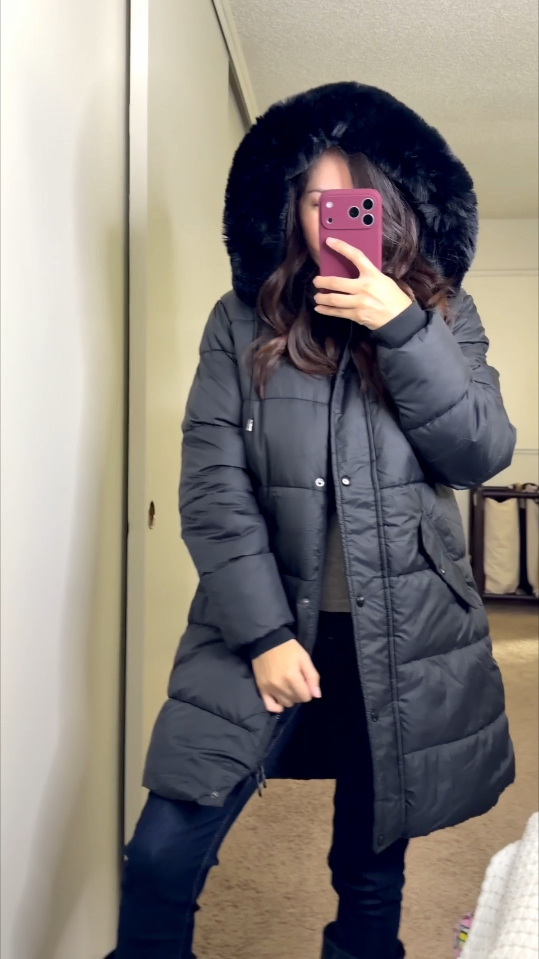 Affordable winter coat for those early morning drop offs. I’m always cold in the morning dropping off my kids and walking my dog and this coat is my new go to. Warm and cozy and great for rainy cold days or walking outside in the freezing cold. 
Wearing a size small and feels true to size but with good breathing room and not constricting. 

#wintercoat 

#LTKSeasonal #LTKmomlife #LTKmorningroutine