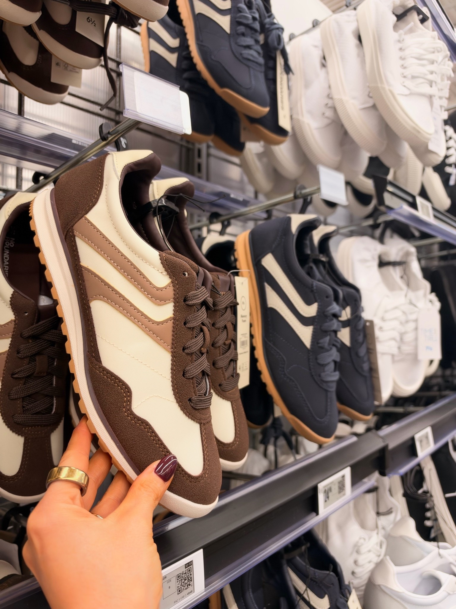 Designer inspired fall sneakers 






Fall trends 
Fall outfits 
Tennis shoes 
Walmart fashion 
Walmart finds

#LTKootd #LTKSaleAlert #LTKSeasonal