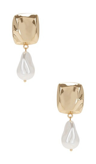 8 Other Reasons Pearl Drop Earring in Metallic Gold. | Revolve Clothing (Global)