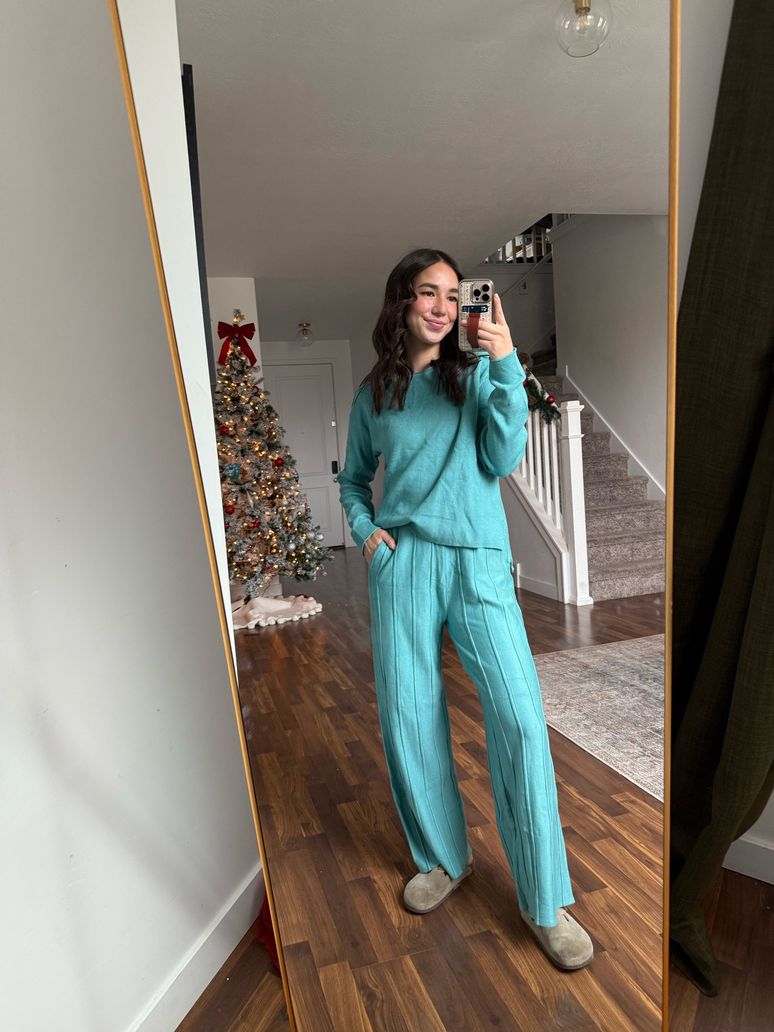 New set! So soft and warm! Has pockets and comes in lots of colors! 