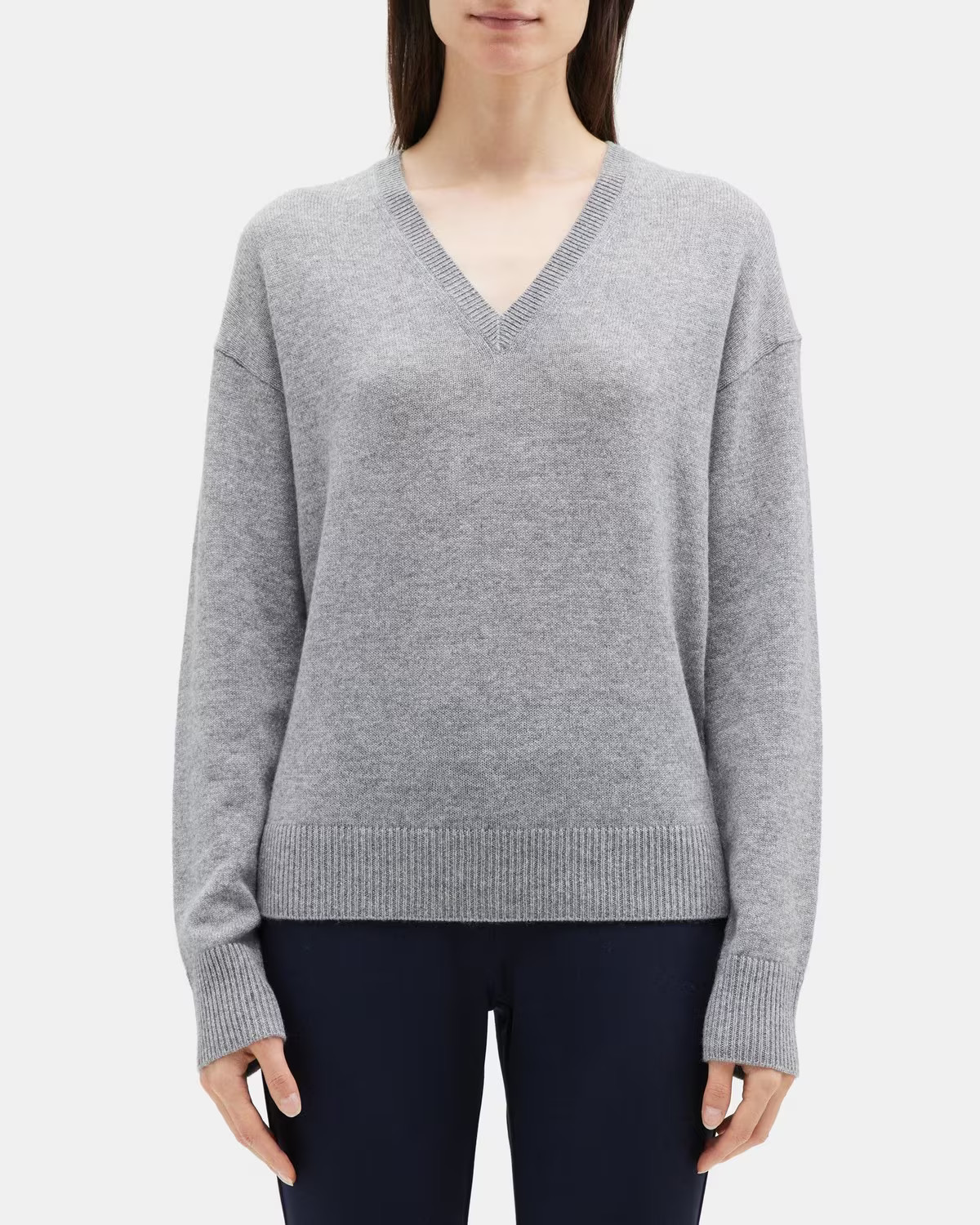 V-Neck Sweater in Cashmere | Theory Outlet