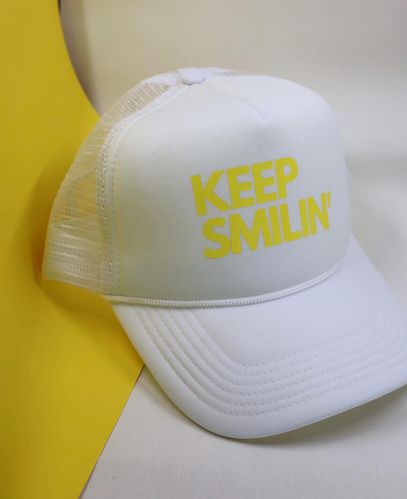 WORDS- KEEP SMILIN' HAT. | MM Designs