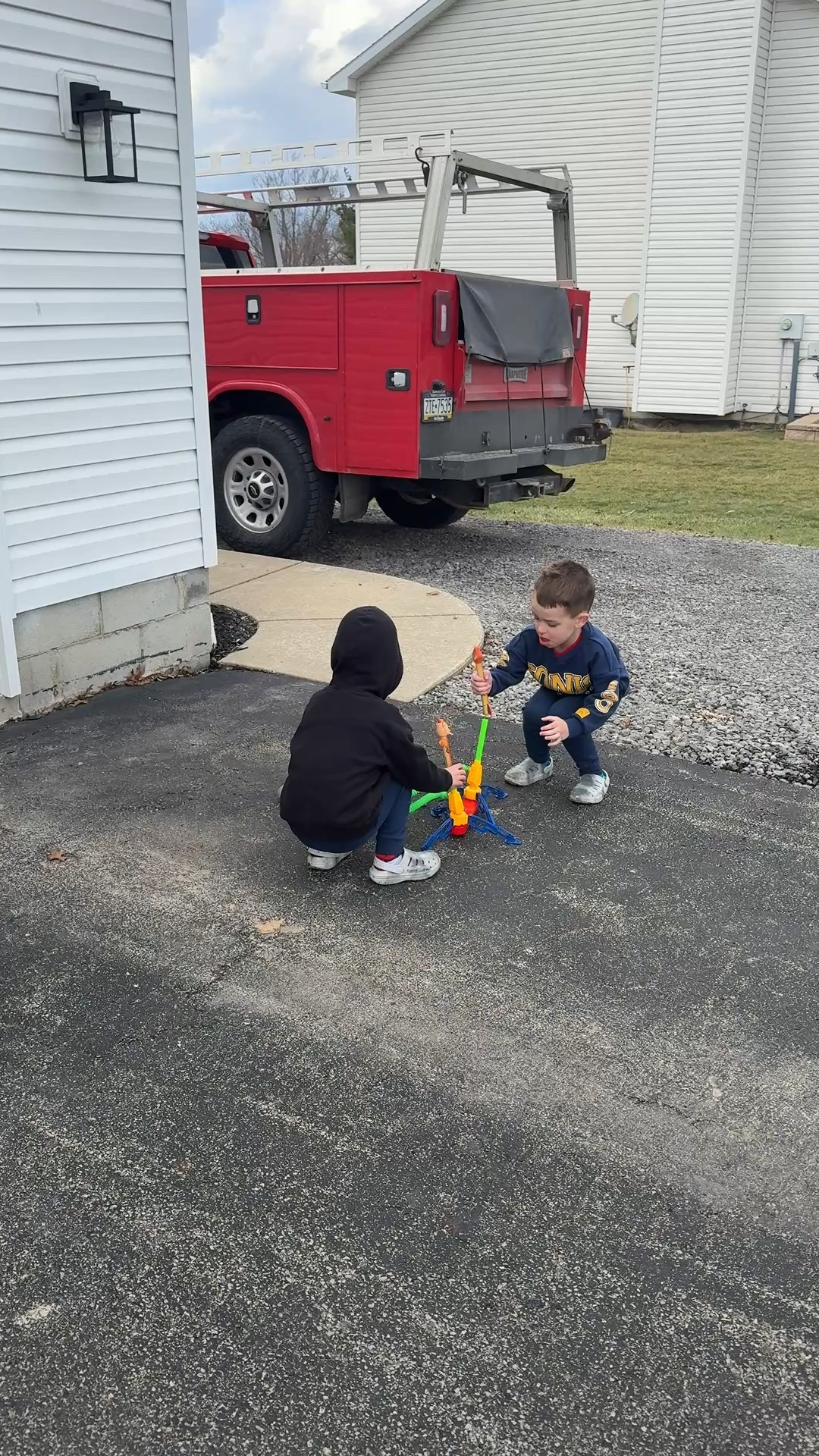 
Proof that you don’t need fancy plans—just kids, fresh air, and a rocket launcher 🚀 This one keeps them busy and burns energy… win-win.


#LTKmomlife #LTKKids
