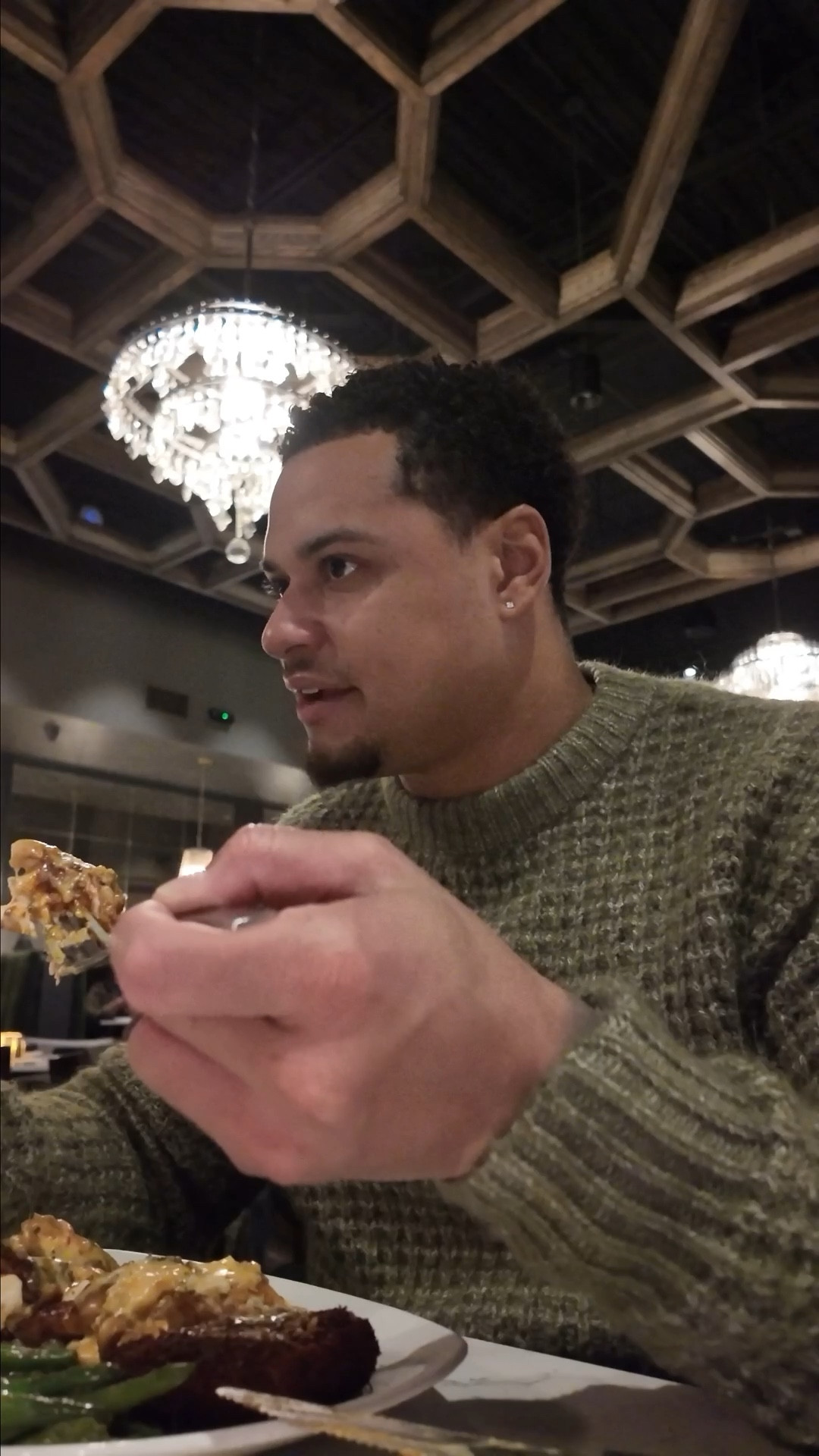Dinner with mom on a chilly night so I had to bring out my favorite sweater 
-
#seasonal #sweater #life #dinner

#LTKworkwear #LTKSeasonal #LTKVideo