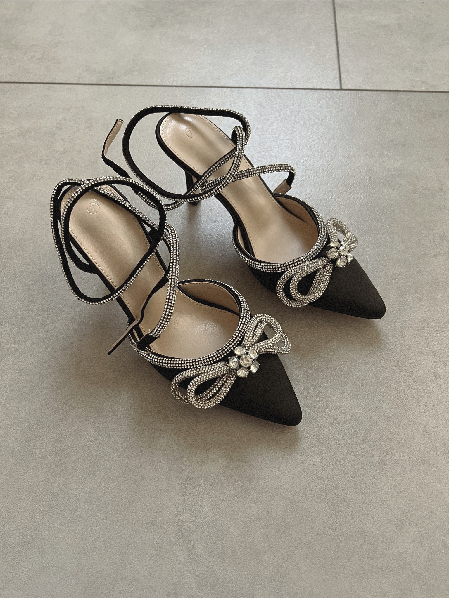 Mach Mach bow heel for less these are so gorgeous on! Fit tts! Wedding guest prom dress amazon fashion 

#LTKshoecrush #LTKwedding #LTKstyletip