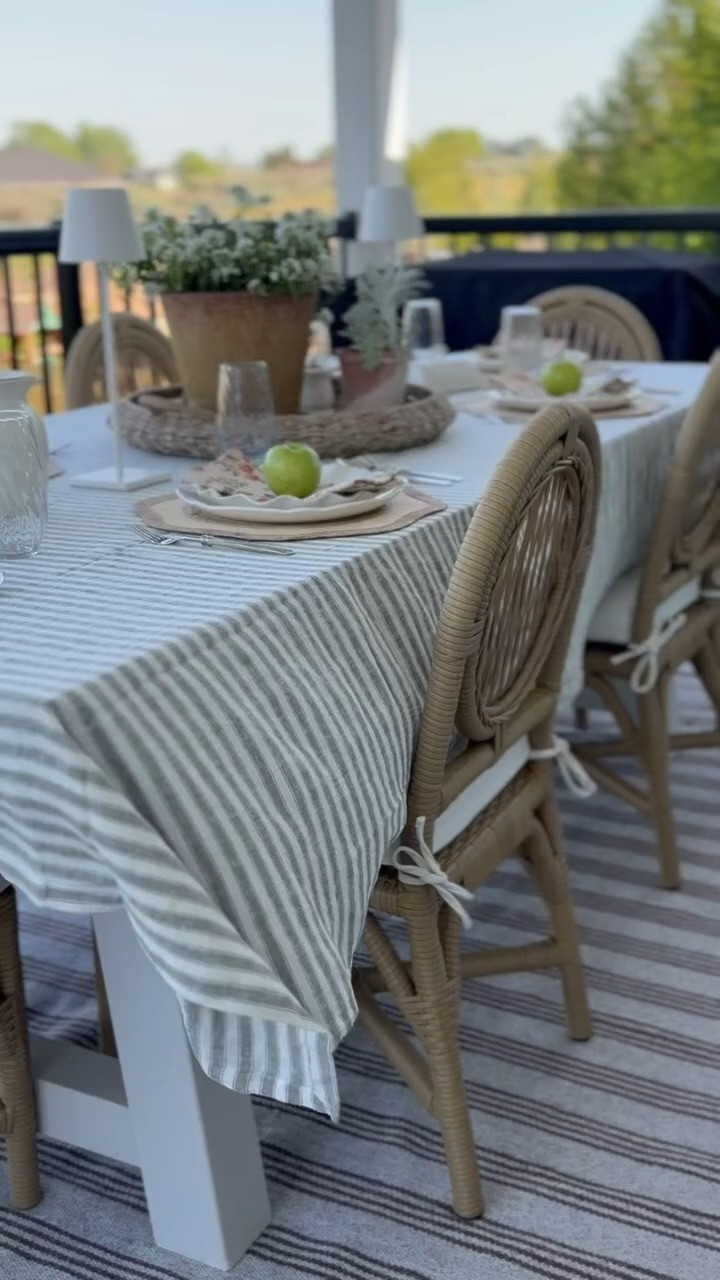 It's outdoor dining season! Sharing some of our outdoor dining favorites.

patio furniture, outdoor dining furniture, outdoor dining chairs 

 #LTKHome