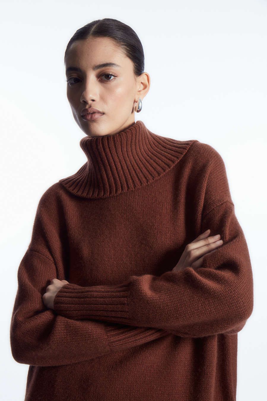 OVERSIZED PURE CASHMERE ROLL-NECK SWEATER | COS (US)