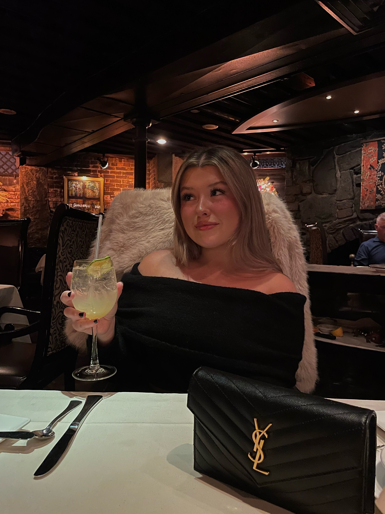 CHEERS 💌

#LTKParties #LTKFindsUnder50 #LTKStyleTip
