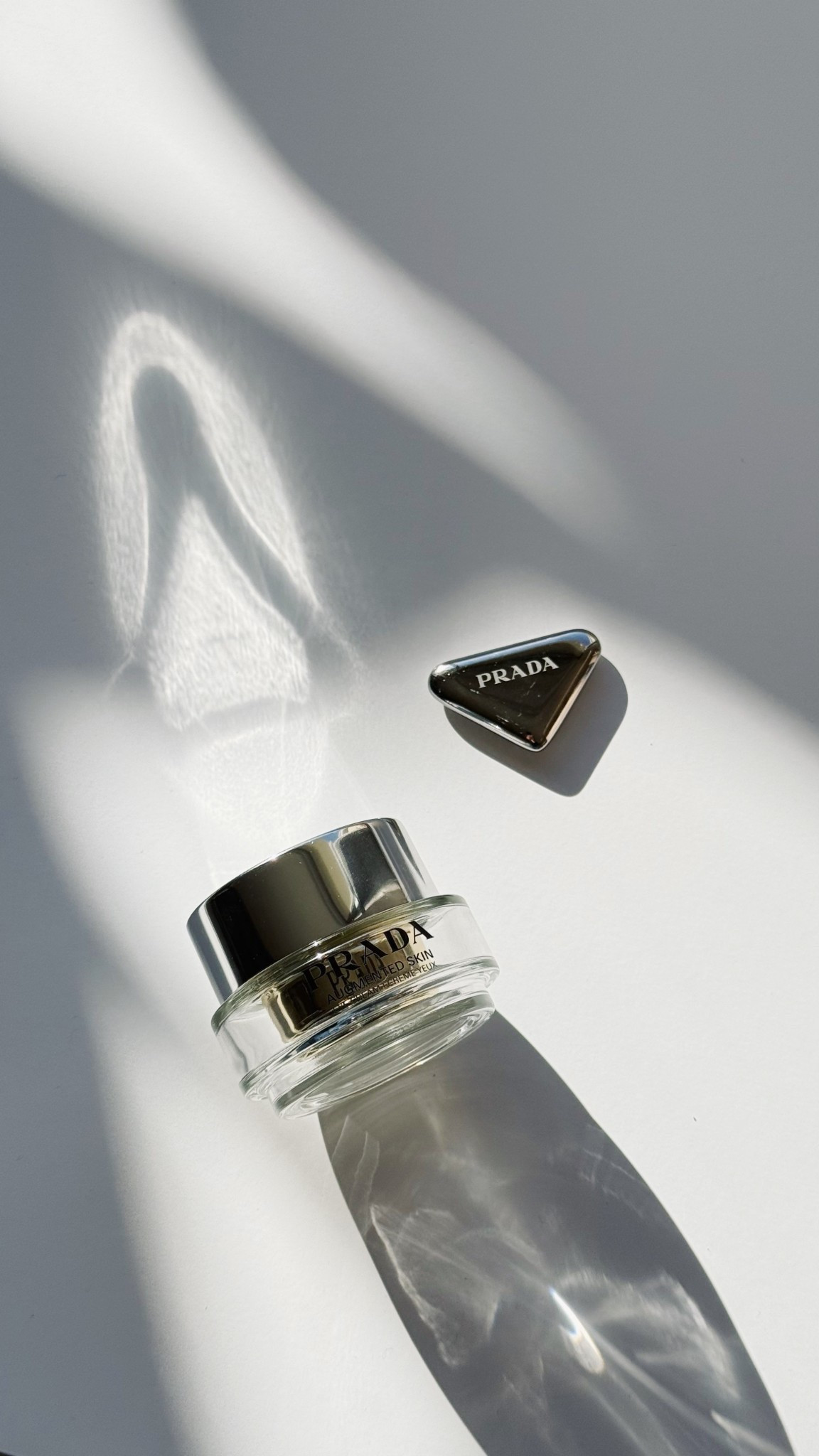 For your eyes only
Prada refillable eye cream with its magnetic eye tooll