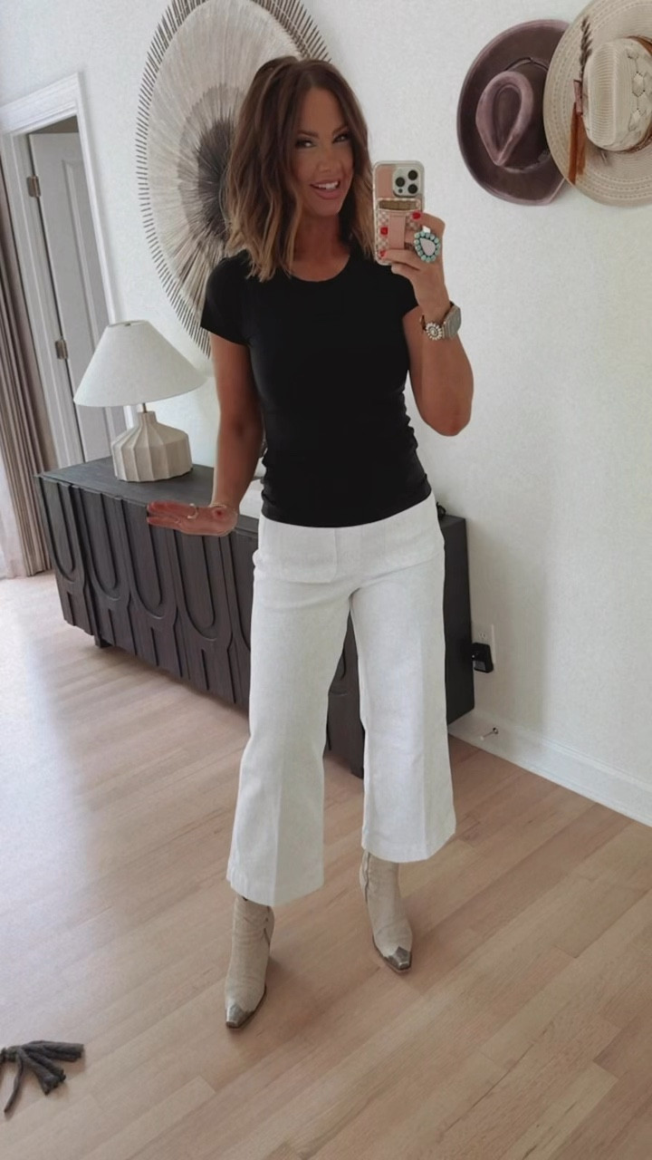 fit-to-you crew neck tee from spanx and stretch twill cropped pants linked! code BETSYXSPANX works ♥️

code BETSY works for walli cases and @goldielew_ ♥️

#LTKSeasonal #LTKBeauty #LTKStyleTip