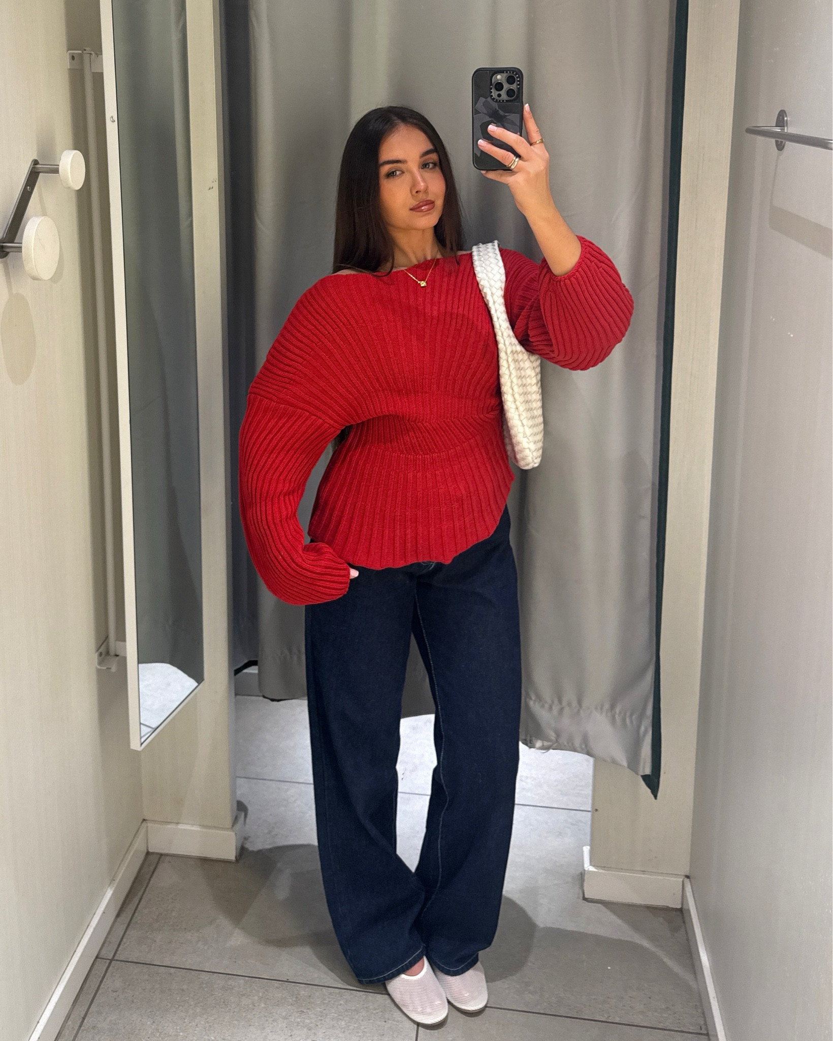 pop of ❤️

[ high street style, ootd, asos new in, spring fashion ]

#LTKuk #LTKspring #LTKstyletip