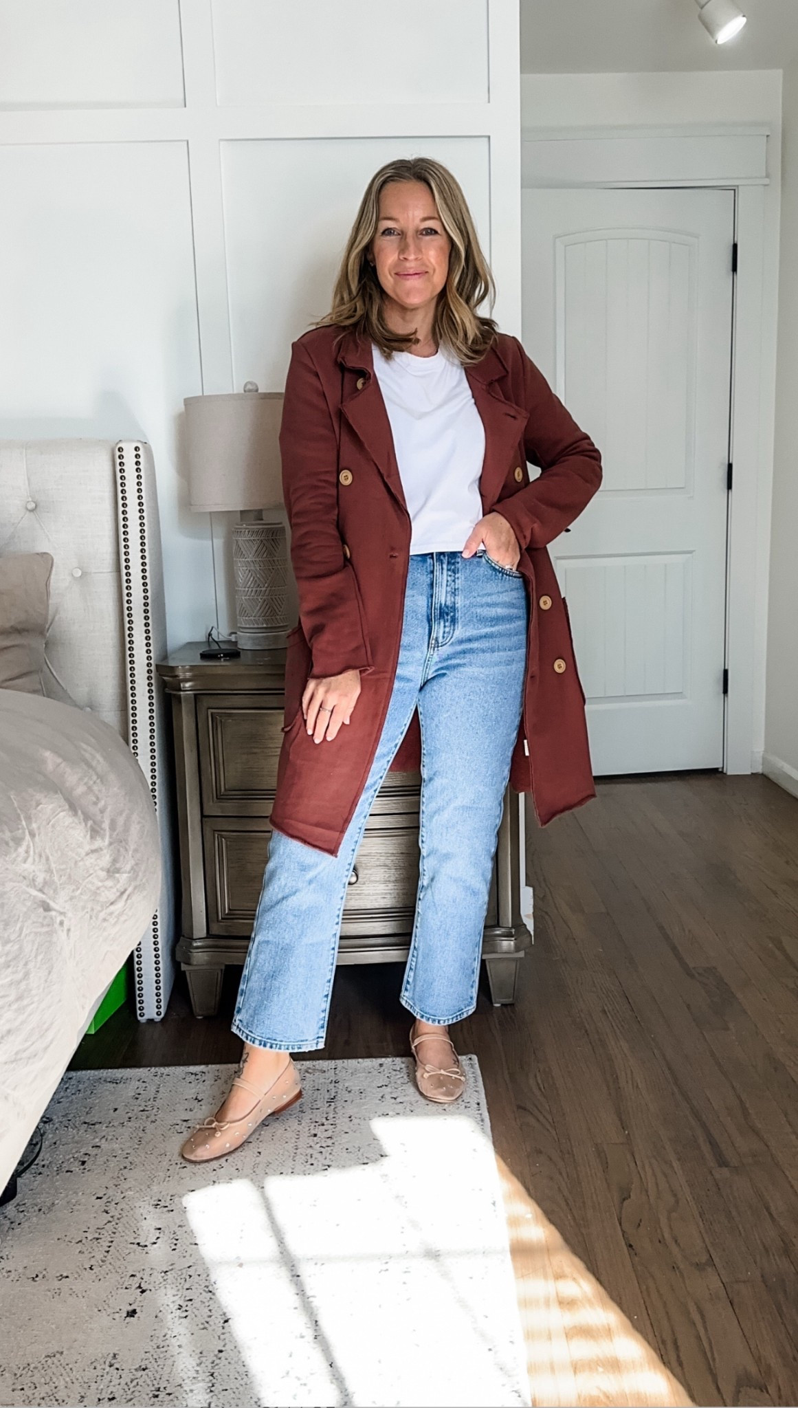 This long sweatshirt blazer surprised the heck out of me! It’s SO thick, buttery soft and cozy. It’s giving all of the F&E vibes at a fraction of the price and im in a M. Jeans are tts 29. T shirts a medium. 

#LTKSaleAlert #LTKFindsUnder50 #LTKStyleTip
