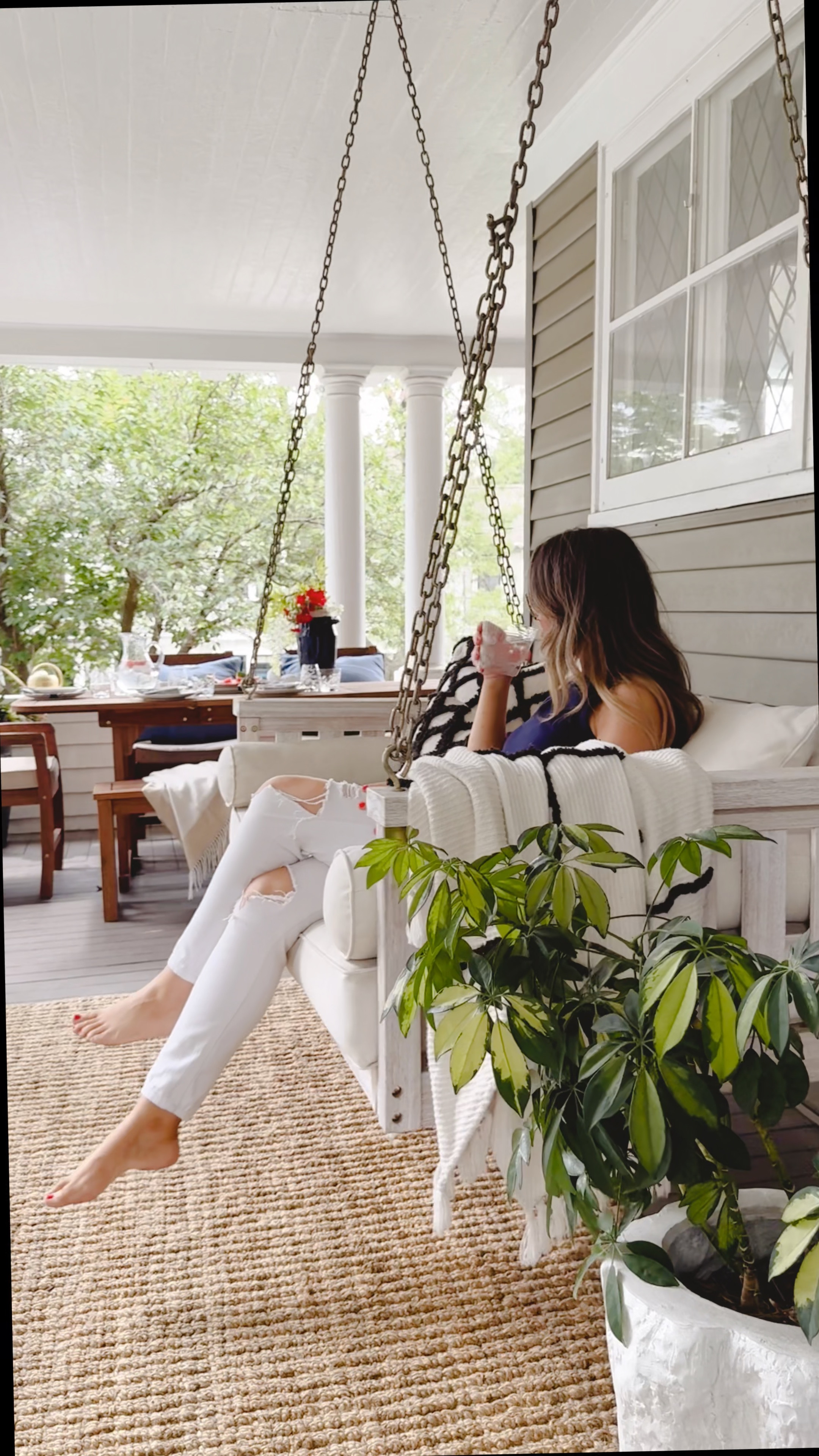 I am so excited to be collaborating with @Caskata, a New England-based company dedicated to creating the perfect setting for family and friends to share and create life’s special moments. The artistry and attention to detail that goes into each piece makes @caskata dinnerware highly sought-after and perfect for creating the perfect tablescape. The Coastal collection of dinnerware is perfect for capturing the natural beauty of New England summers and the essence of coastal living. For our special dinner, I mixed and matched Coastal collection dinnerware with Crab and Lucy patterns to create the perfect coastal vibe. I supplemented the combinations with the Catch dinner napkins and Chatham pop tumblers to create a tablescape that is still the talk of the town!  
@shop.LTK #liketkit @caskata


#LTKVideo #LTKStyleTip #LTKHome