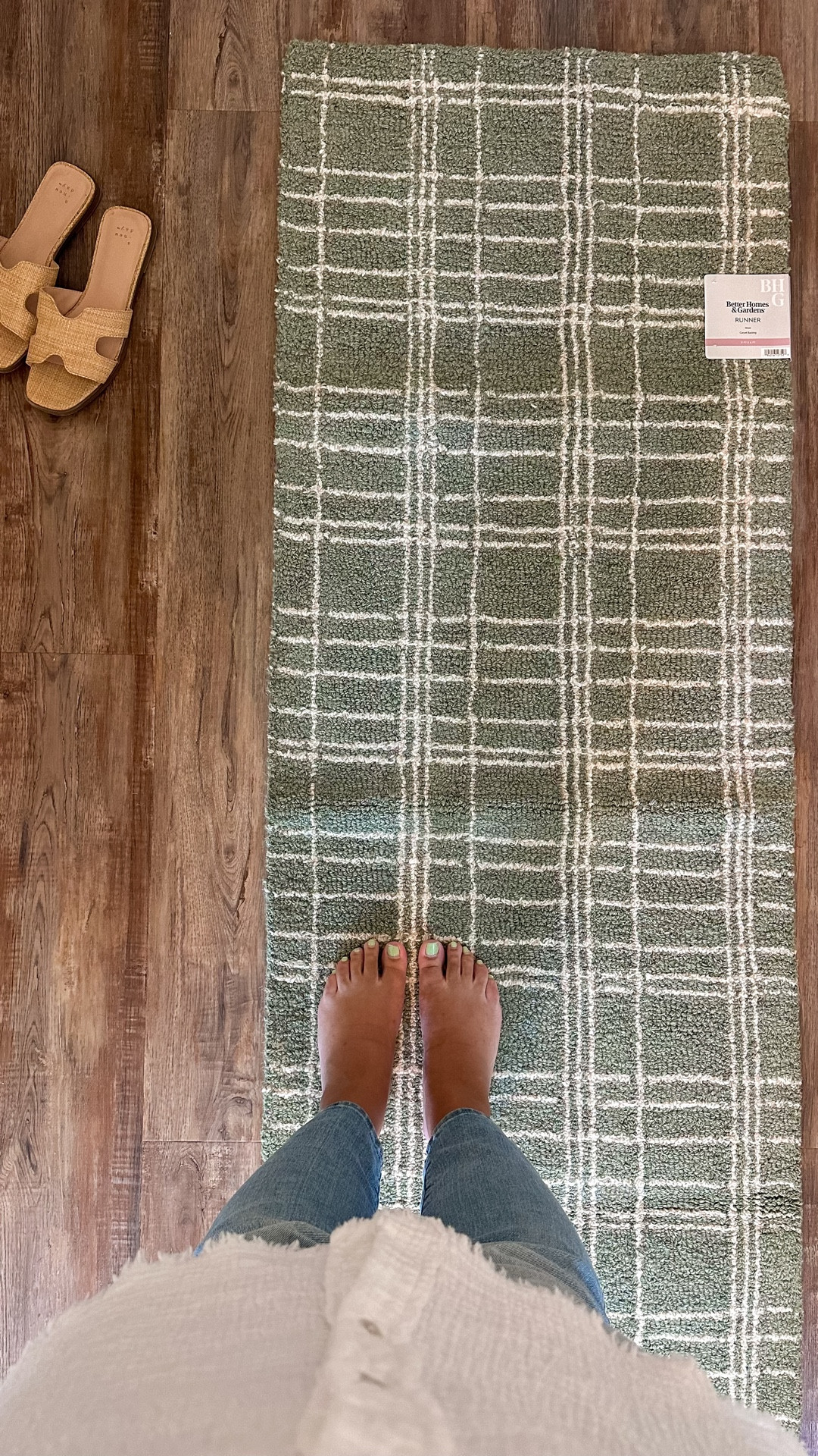 The cutest runner for under $35!

#LTKSeasonal #LTKFindsUnder50 #LTKHome