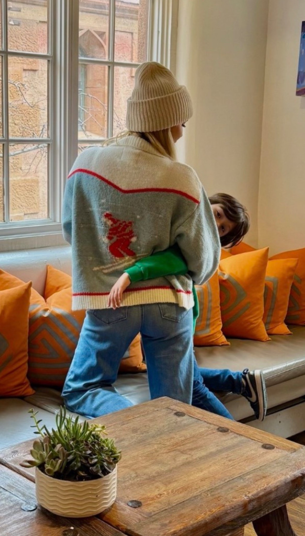 Spring break ski trip
Sweater
Varley
Puffer jacket
Faux leather dress
Western boots


#LTKfindsunder100 #LTKSeasonal #LTKsalealert