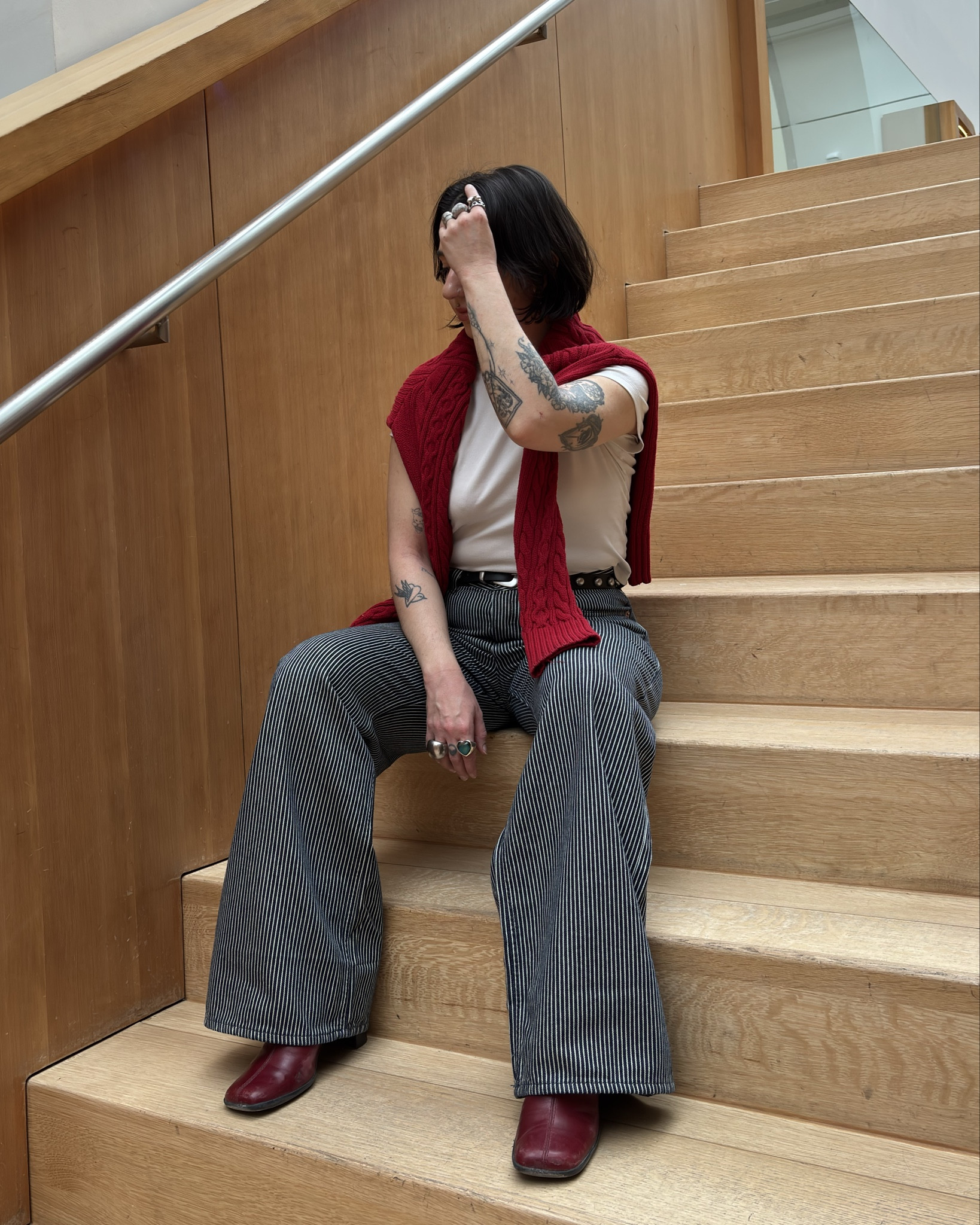 Love this striped jean + studded belt combo 💙 #casualoutfit #jeans #silverbelt #widelegjeans

#LTKFindsUnder100 #LTKMidsize #LTKStyleTip