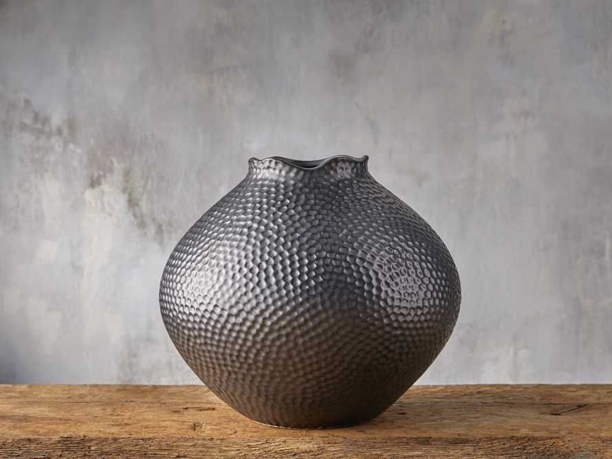 Eva Round Vase in Black | Arhaus