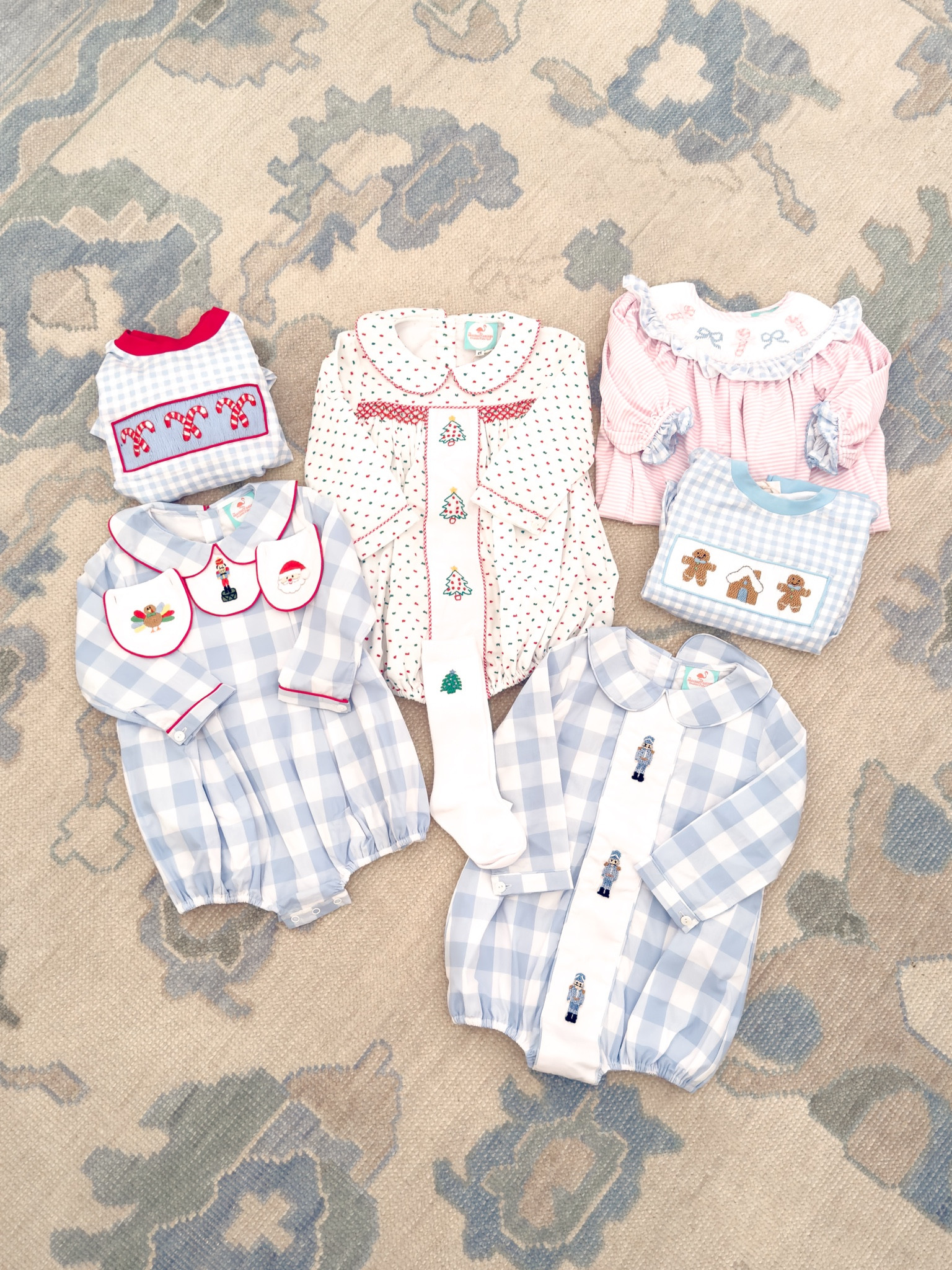 The smocked flamingo is the best!!
Grandmillenial baby clothes
Smocked baby clothes
Preppy baby clothes
Christmas bubble outfit
Matching sibling set
Christmas outfit
Christmas photos
Family photos

#LTKFindsUnder50 #LTKFindsUnder100 #LTKBaby