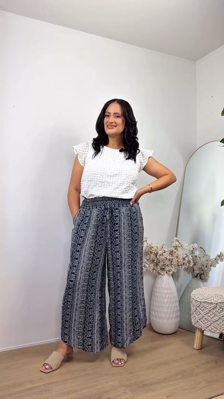 Midsize friendly wide leg pants you will love from @bloomchic AD. 
Easy to wear and style Summer outfits are my favourite! Here are 2 cute pants you need to try from BloomChic 
📍Shop @bloomchic to get Summer ready!
📍Use code BLOOMCHICKOL at checkout
📍Linked in my bio on LTK !!
📍Comment Dress for shopping link o

#bloomchic #bloomchicdress #bloomchicfashion #summerdress #midsizefashion #plussizefashion #summerdresses #ugccreator #curvyfashion #ad