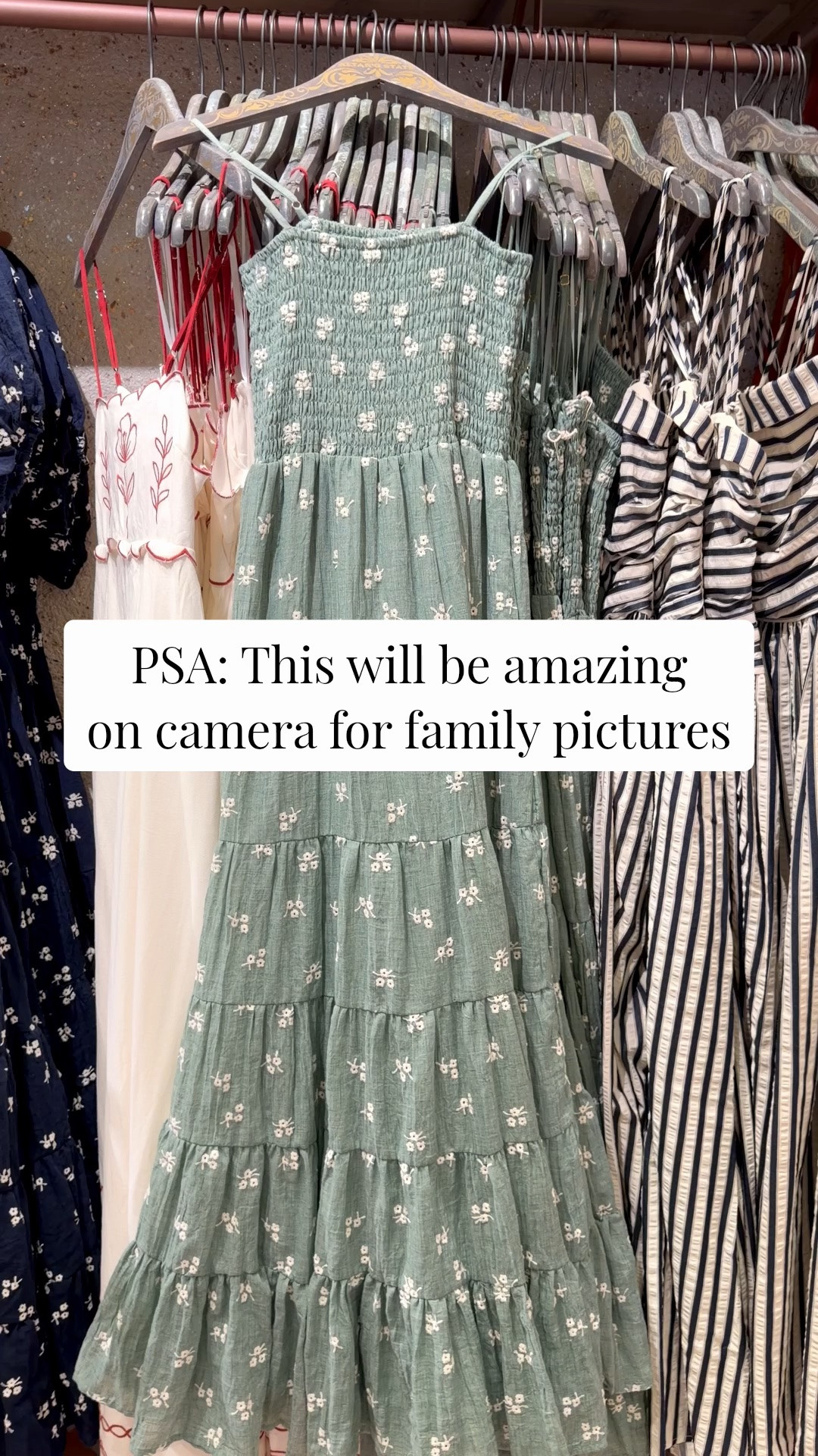 This dress is so flattering for family photos and is perfect for beach pictures this fall but also works in any neutral environment like the mountains or a field. Family picture dress / vacation dress