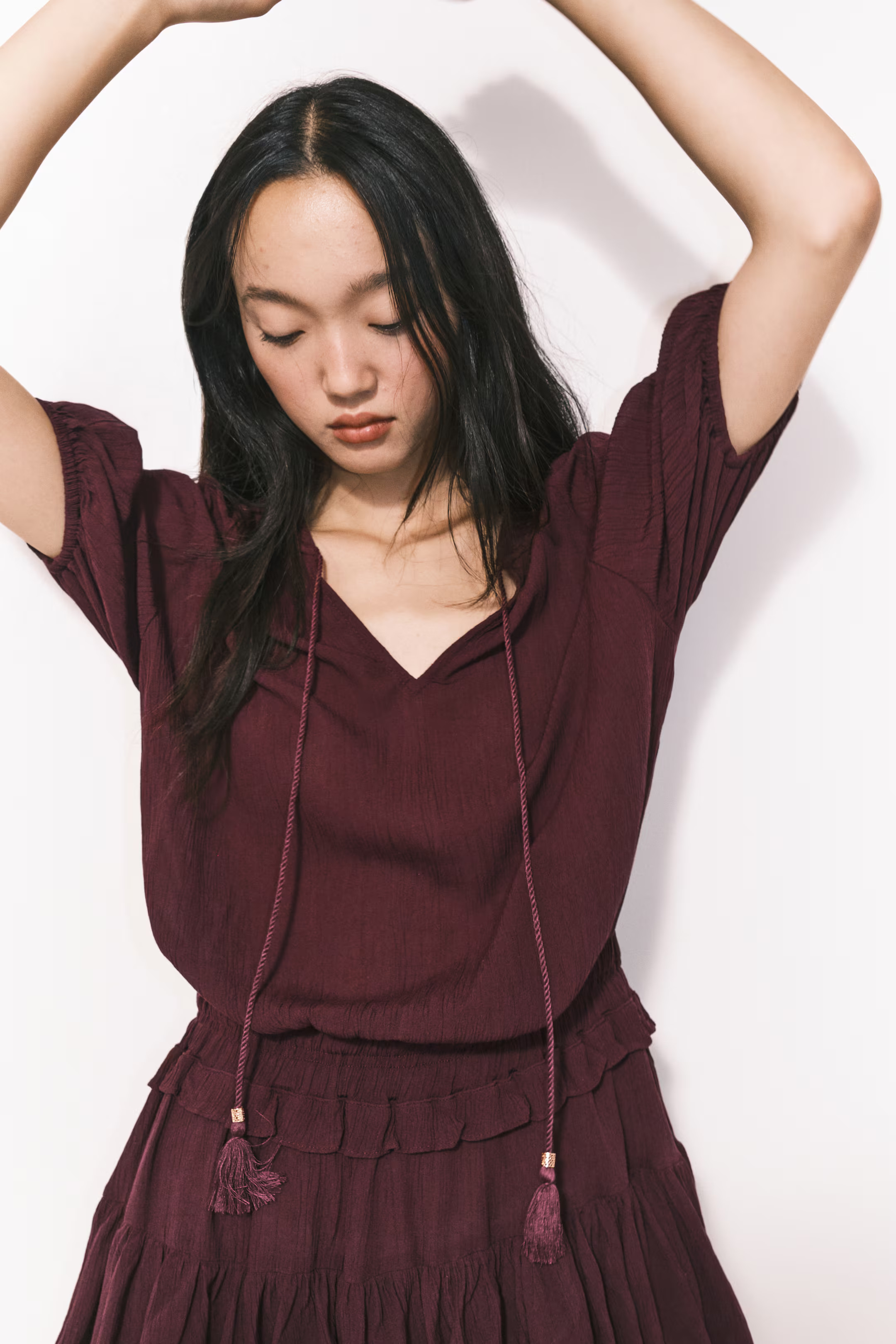 Frill-trimmed dress - Burgundy - Ladies | H&M GB | H&M (UK, MY, IN, SG, PH, TW, HK)