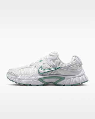 Recycled MaterialsNike V5 RNRWomen's Shoes with Reflective Accents | Nike (US)