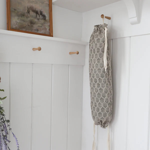 Cloth Grocery Bag Holder 'Beloved Linen Block Print' | Hackner Home (US)
