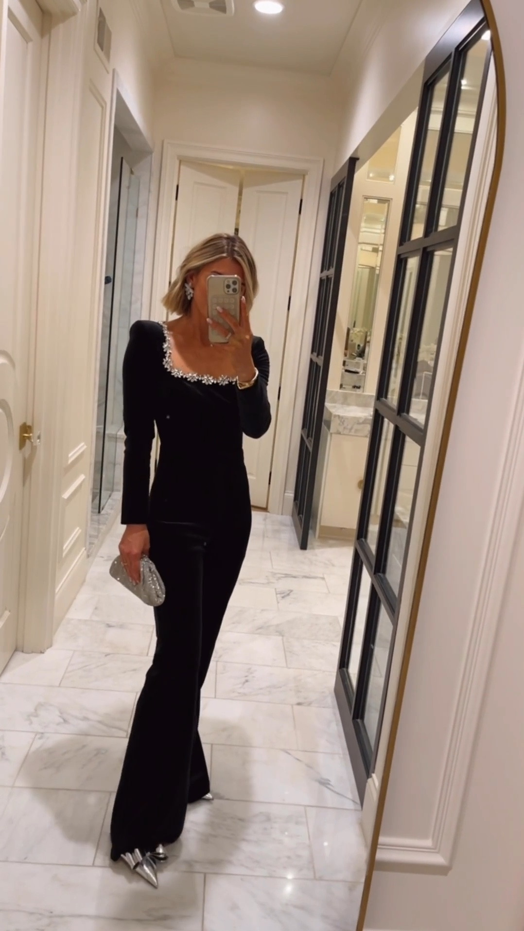 Holiday party outfit, also perfect for New Year’s Eve. I’m wearing a size 4 and it fits true to size.

#LTKSeasonal #LTKHoliday #LTKParties