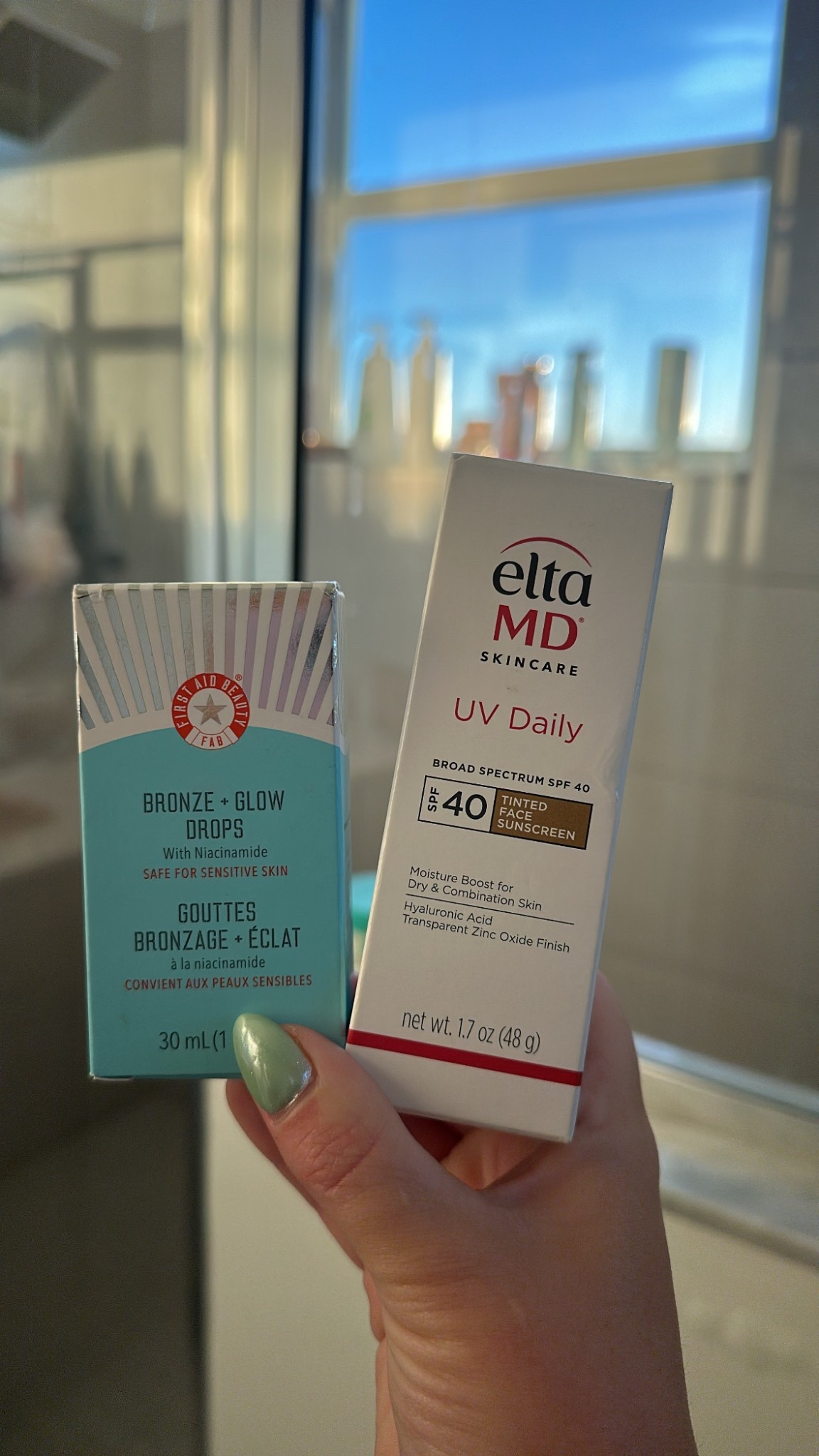 My tried and true for a glowy natural tan😍  I use every day and it lasts over a year! Also- esthetician approved✔️

#LTKBeauty #LTKFindsUnder50