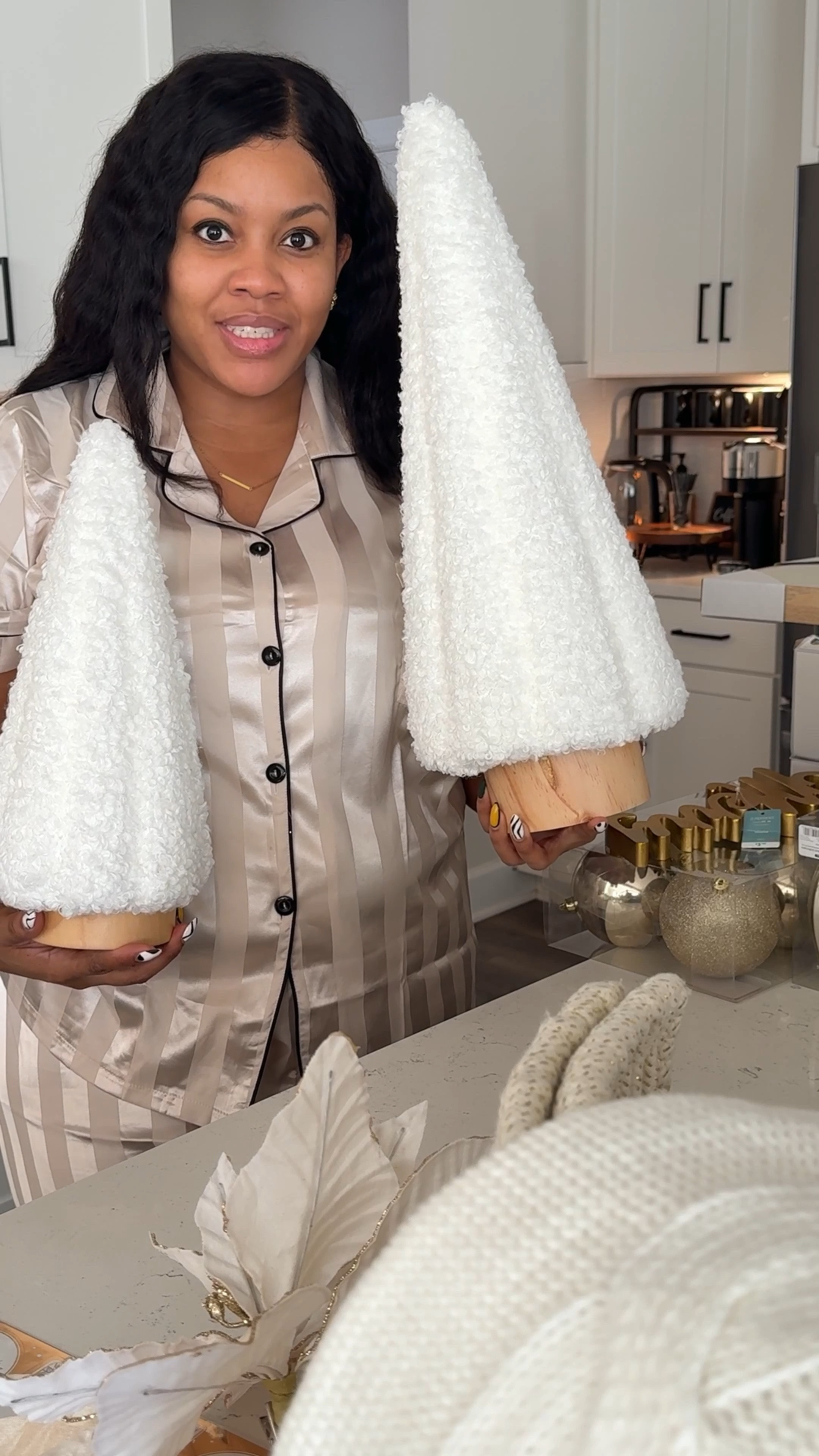 ✨🎄 Christmas Decor Haul 🎄✨

I was a little late to the Christmas Party this year, but better late than never! I decided to switch up the color scheme this year. Here is my main Decor Haul, but I have a few more things go get. 

@target 
@athomestores 
💫 All Items in my LTK

Have you done Christmas Decor Shopping yet? 🎄☕️

•
•
•

#ChristmasDecorHaul #ChristmasShopping #ChristmasDecor #ChristmasDecorations 

#LTKSeasonal #LTKHome #LTKCyberWeek