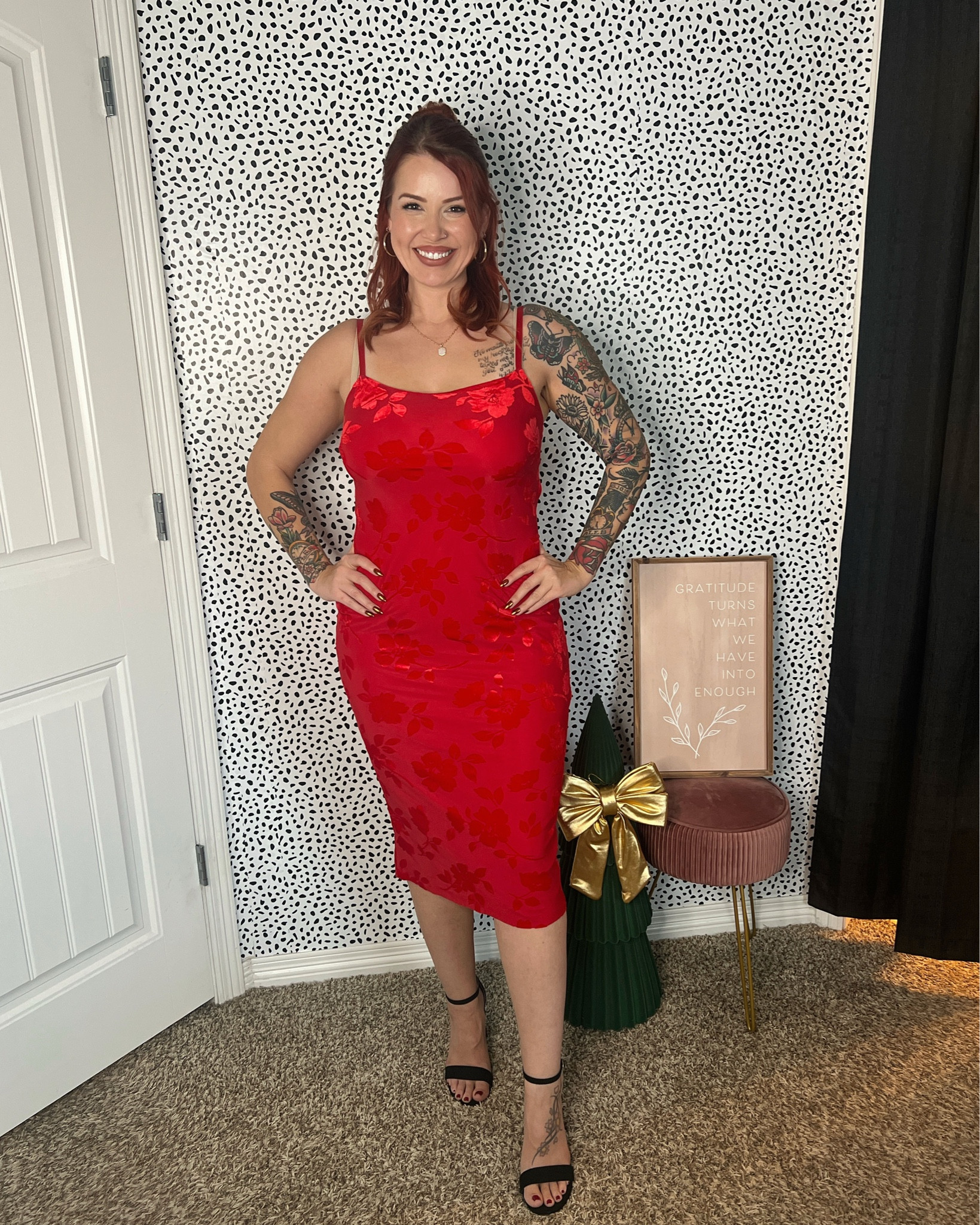 Red holiday dress and coat ♥️✨
Dress- size large
Coat- size large
I’m 5’6”, 168 lbs 

#LTKFindsUnder50 #LTKHoliday #LTKMidsize