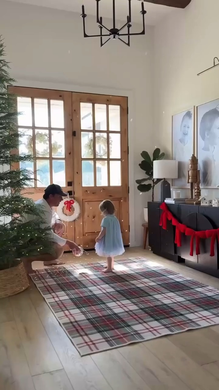 Adding some holiday charm to our entry with a new @ruggable rug! ❤️

This rug has the most gorgeous, classic pattern and just lying it down completely transformed this space and made it feel so cozy and warm. 

I love the colors and the Tartan pattern, it creates that homey feeling the moment you walk-in. And the best part, it’s machine washable! Perfect for kids, and pets! 🙌

🔗Comment SHOP and I will DM you the link to this rug! Use my code to save: TAMMYMERECKA10

 #ruggablepartner
