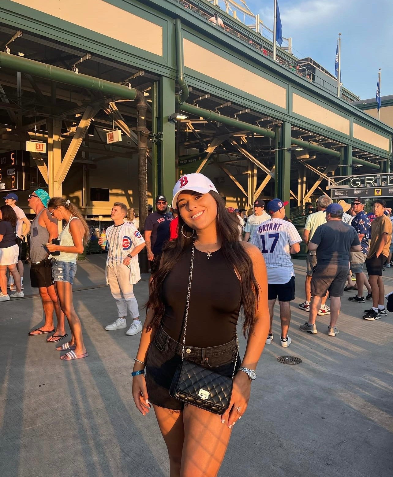 OOTD red sox game @ wrigley  field 

#LTKStyleTip #LTKPetite #LTKFindsUnder100
