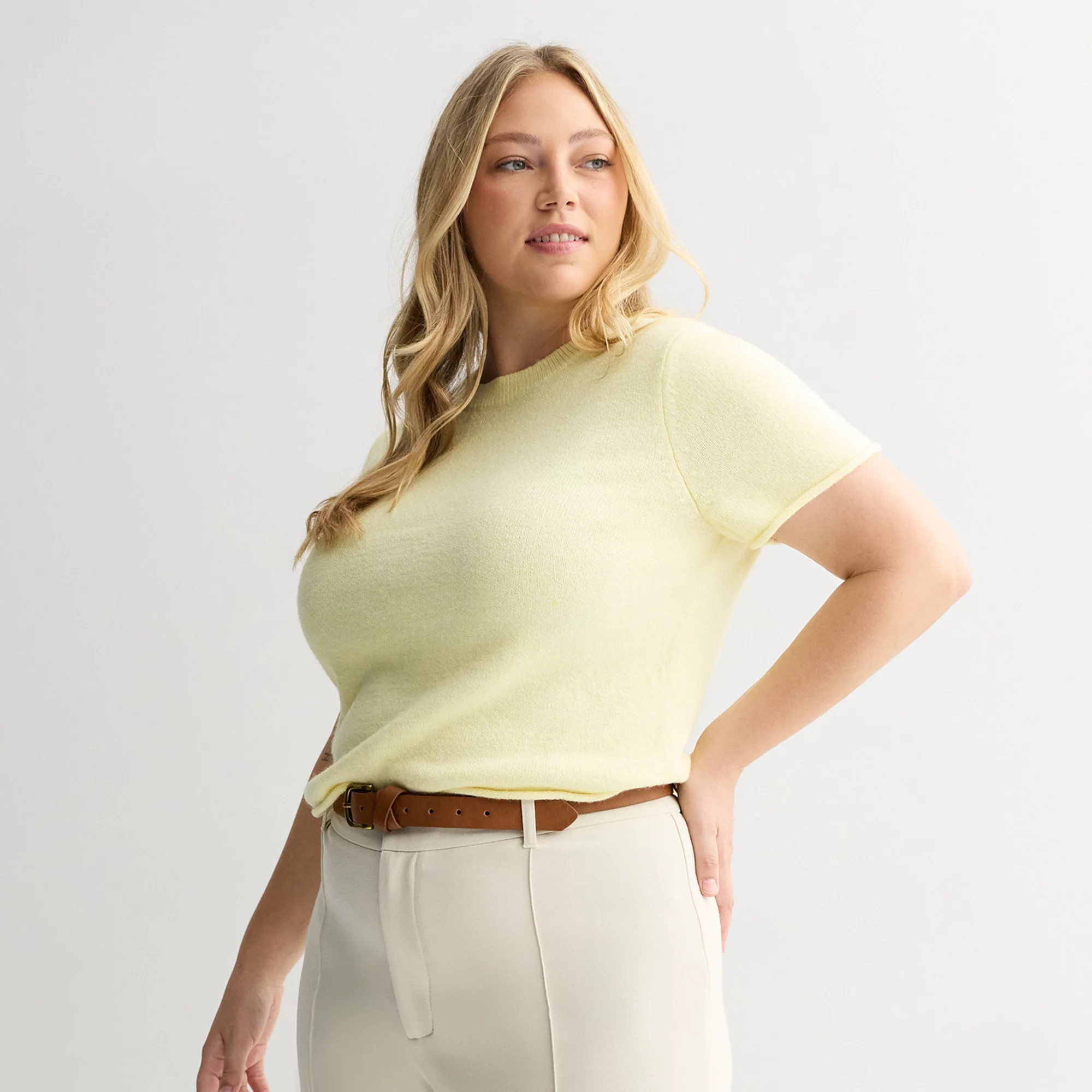 Juniors' Plus Size SO® Short Sleeve Crewneck Sweater | Kohl's